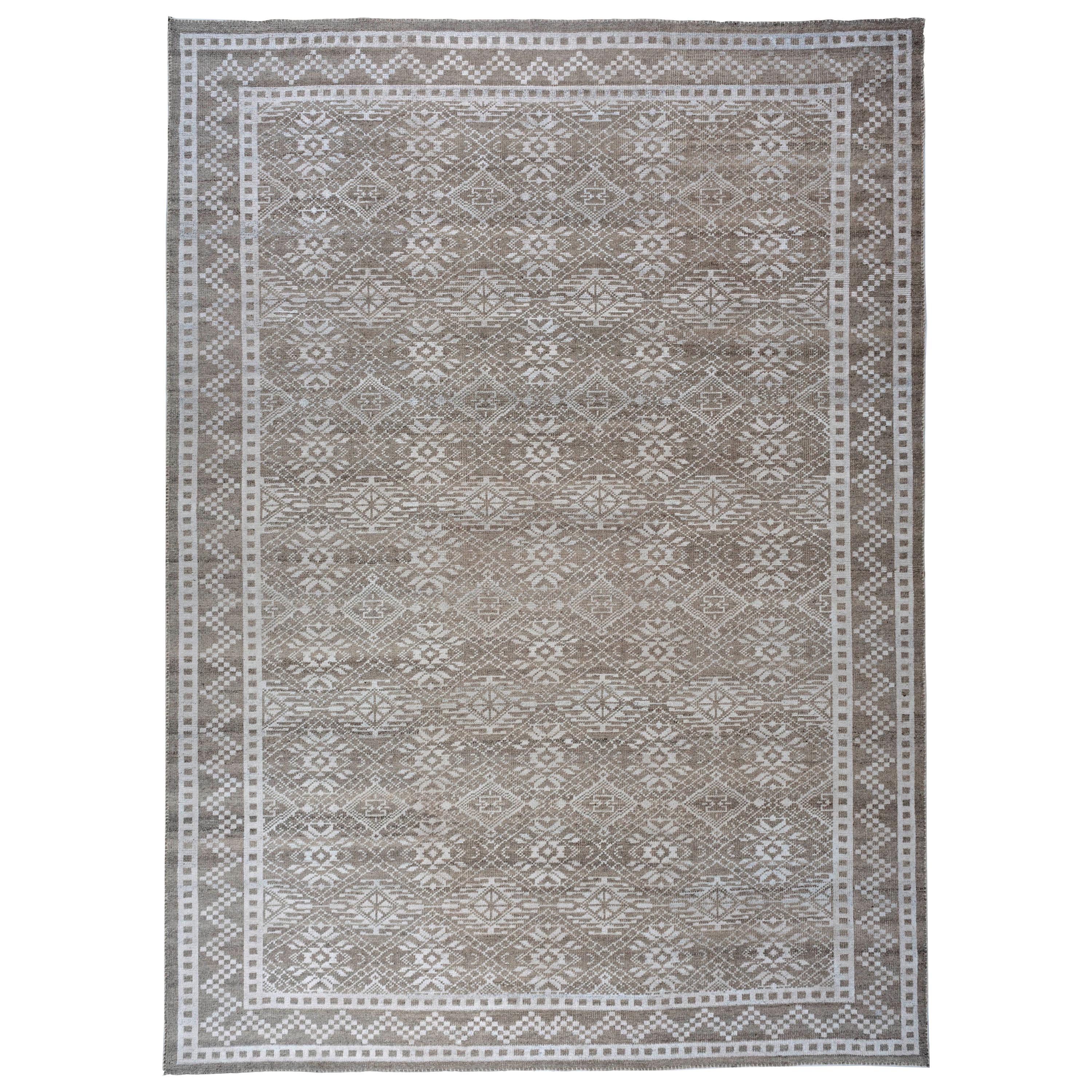 Transitional Grey Wool Area Rug For Sale