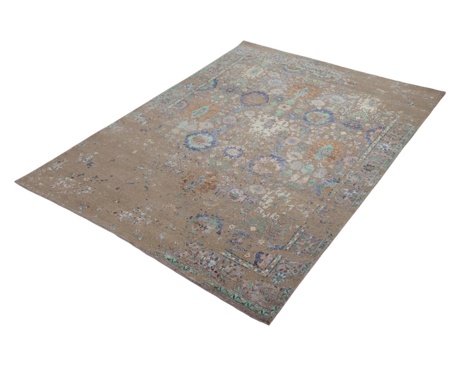 One-of-a-Kind Modern Wool Viscose Blend Hand-Knotted Area Rug, Tan, 7'11 x 10'1 In New Condition In Norwalk, CT