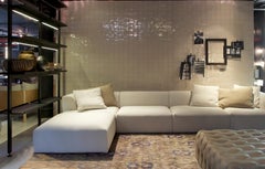 Tappeto ecologico contemporaneo in seta annodata a mano color cammello malva in stock