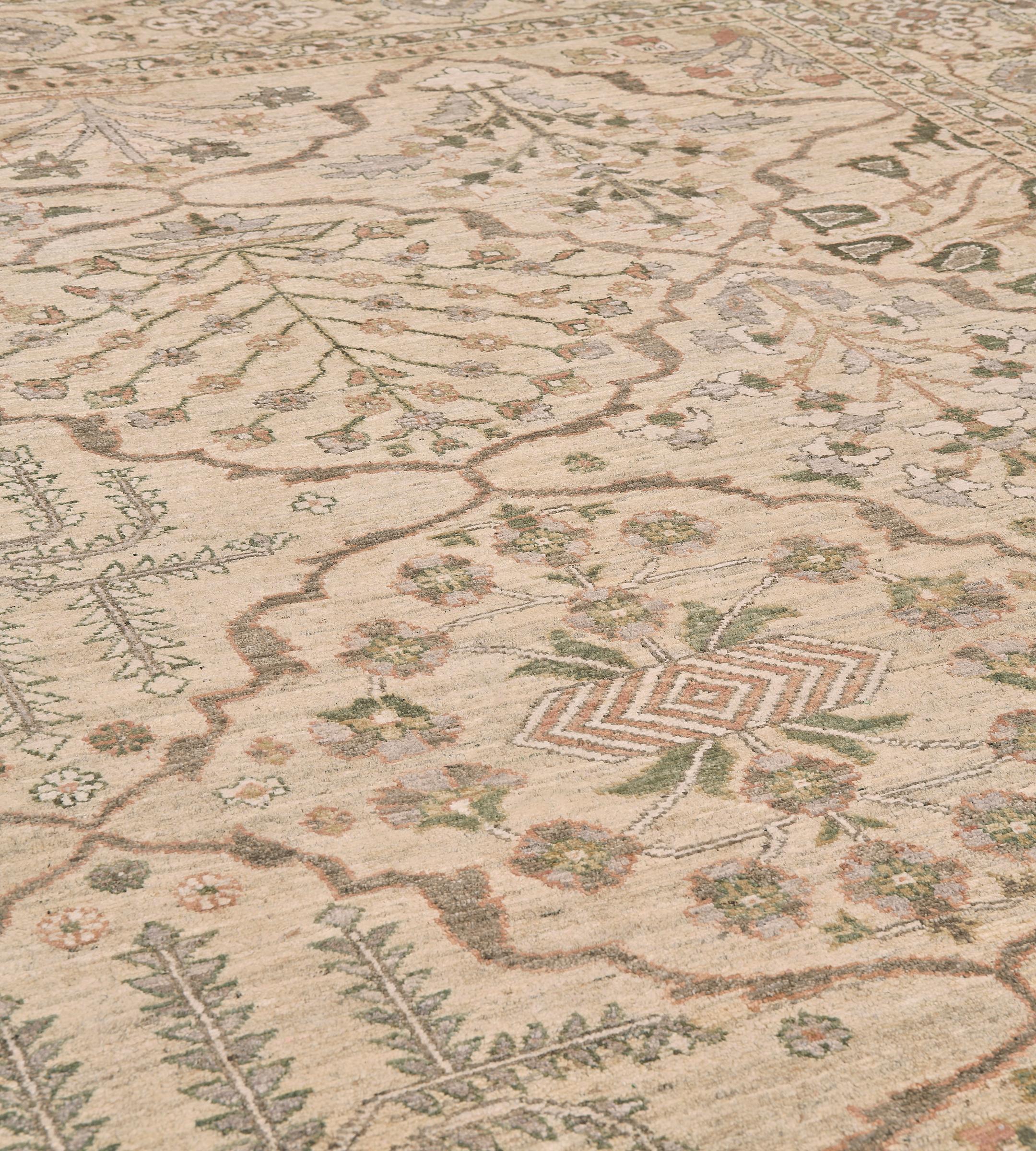 Diese kunstvoll gefertigte, brandneue Agra kommt aus Pakistan. Es zeichnet sich durch eine meisterhafte Farbkombination, ein einzigartiges Design und eine erstaunliche Textur aus. Er ist aus 100% natürlicher Wolle und organischen Farbstoffen