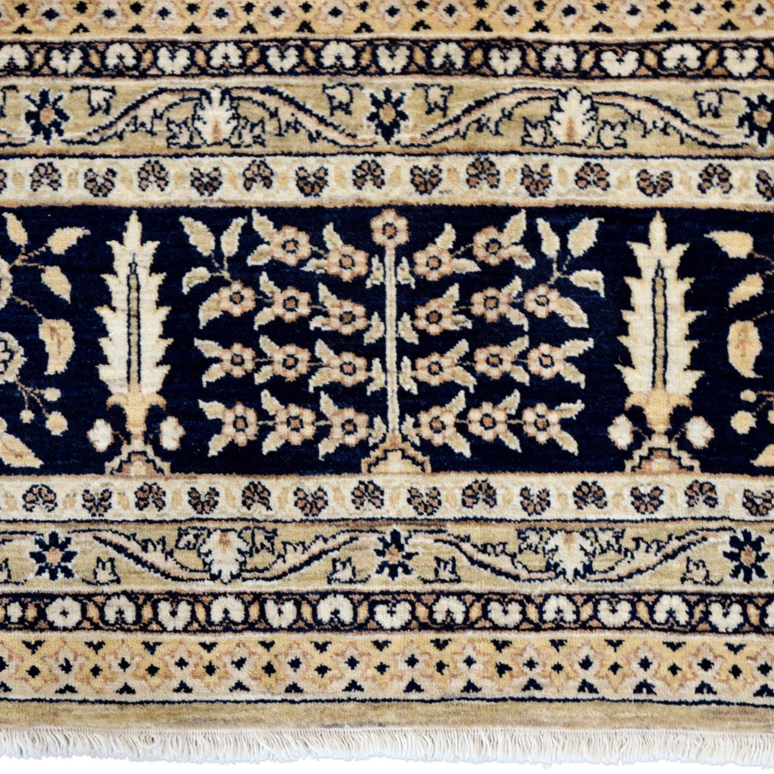 XXI secolo e contemporaneo Tappeto persiano Transitional Ivory Mohtashan Kashan Wool, annodato a mano, 9' x 12' in vendita