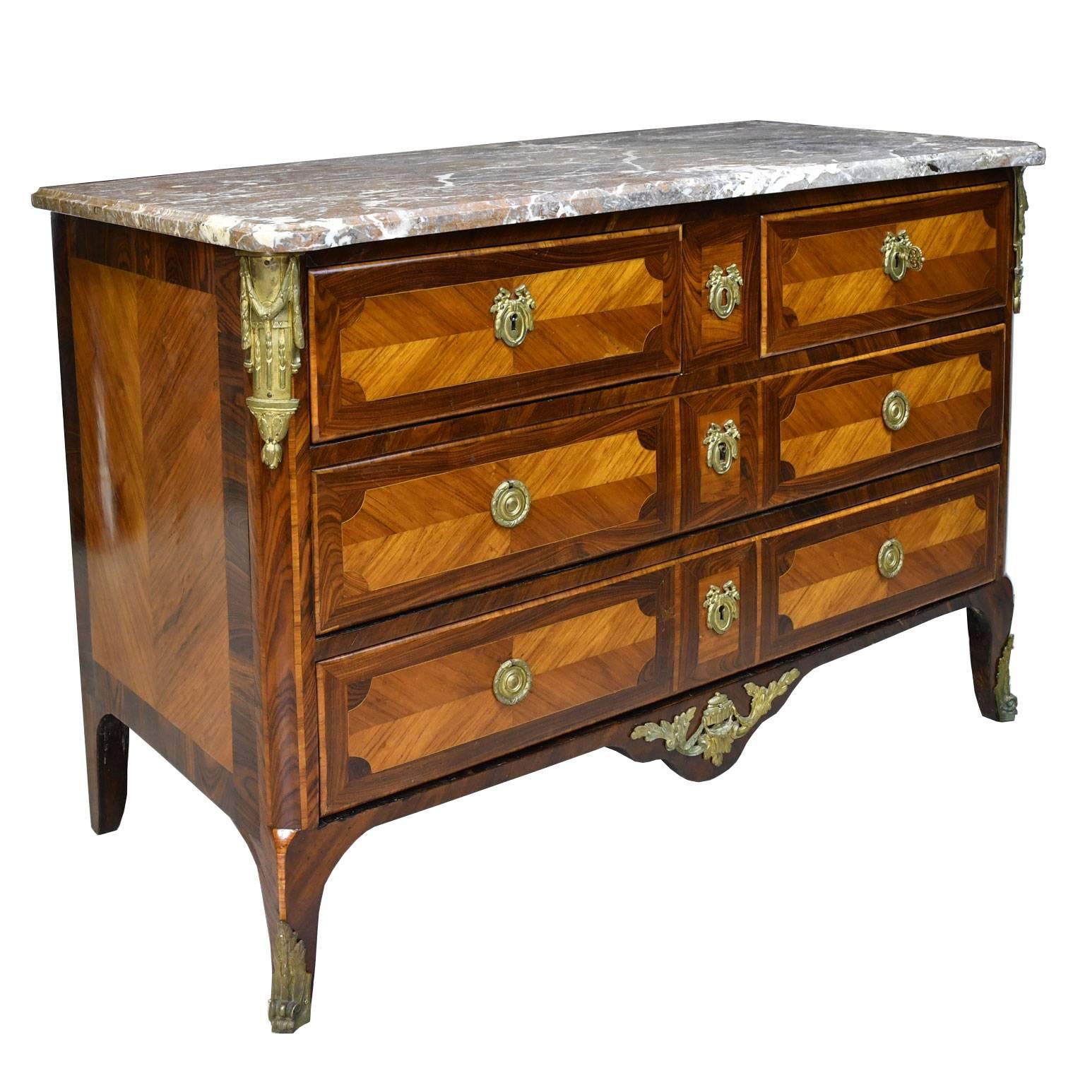 Transitional Louis XV/ XVI Chest of Drawers with Marble Top, France, circa 1775 In Good Condition In Miami, FL