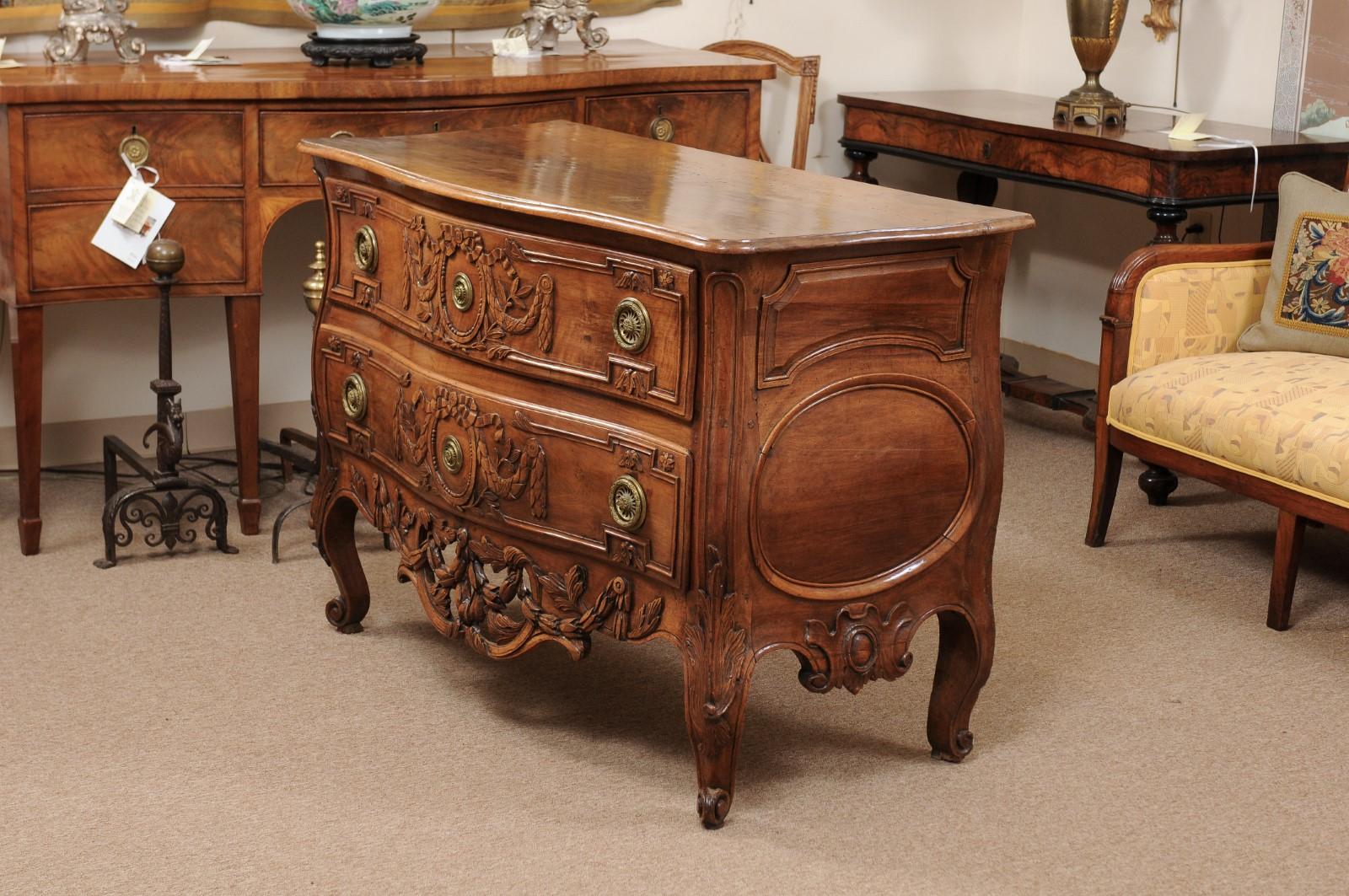 Transitional Louis XV/XVI Walnut Commode with Pierced Apron & Cabriole Legs For Sale 10