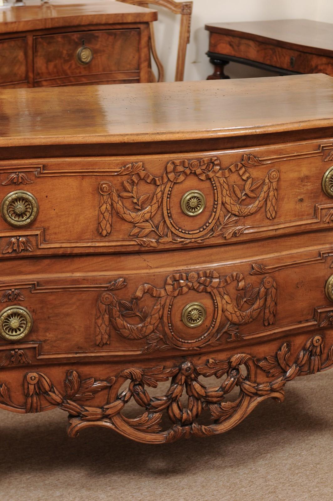 Transitional Louis XV/XVI Walnut Commode with Pierced Apron & Cabriole Legs In Good Condition For Sale In Atlanta, GA