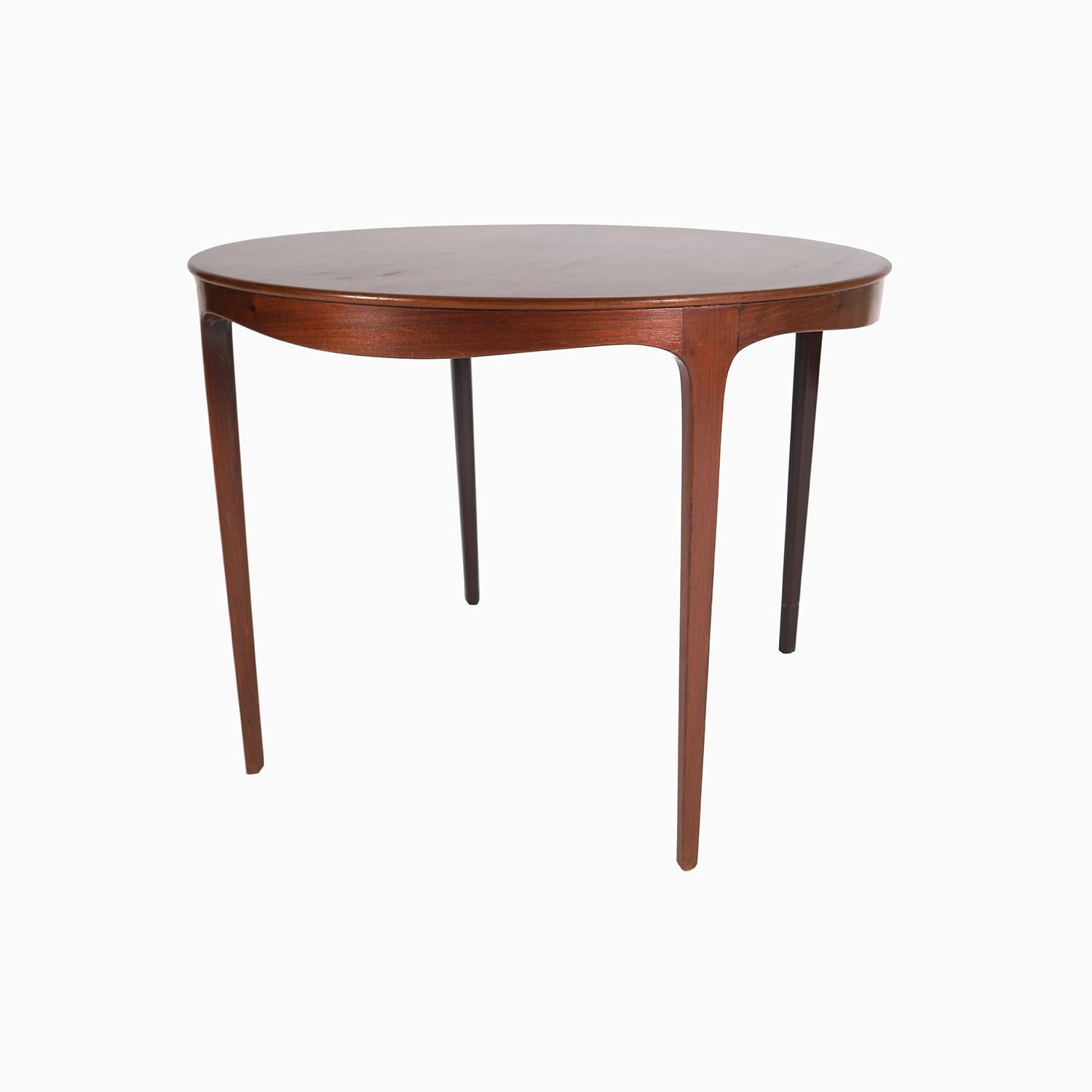 Laqué Table basse scandinave moderne et transitionnelle d'Ole Wanscher en vente