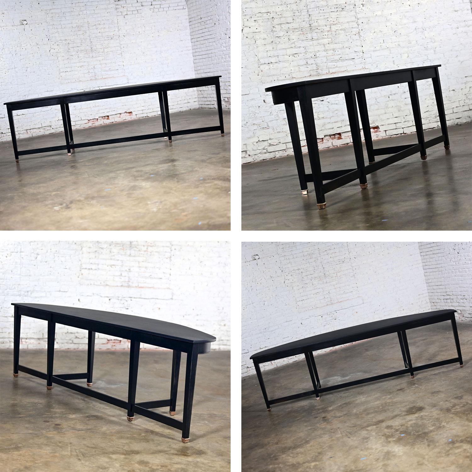 Table console Demilune en acajou monumental transitionnel Finition peinte en noir en vente 10