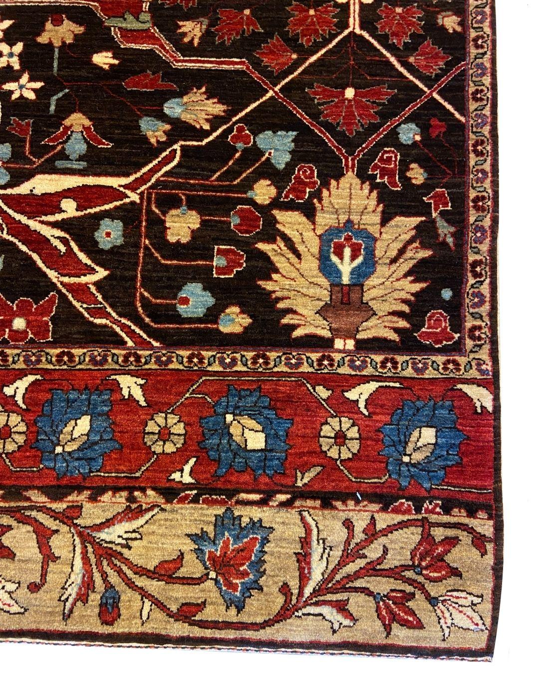 Transitional Rot, Braun, Blau und Tan Handgeknüpfter Perserteppich, 4' x 6' im Zustand „Neu“ im Angebot in New York, NY