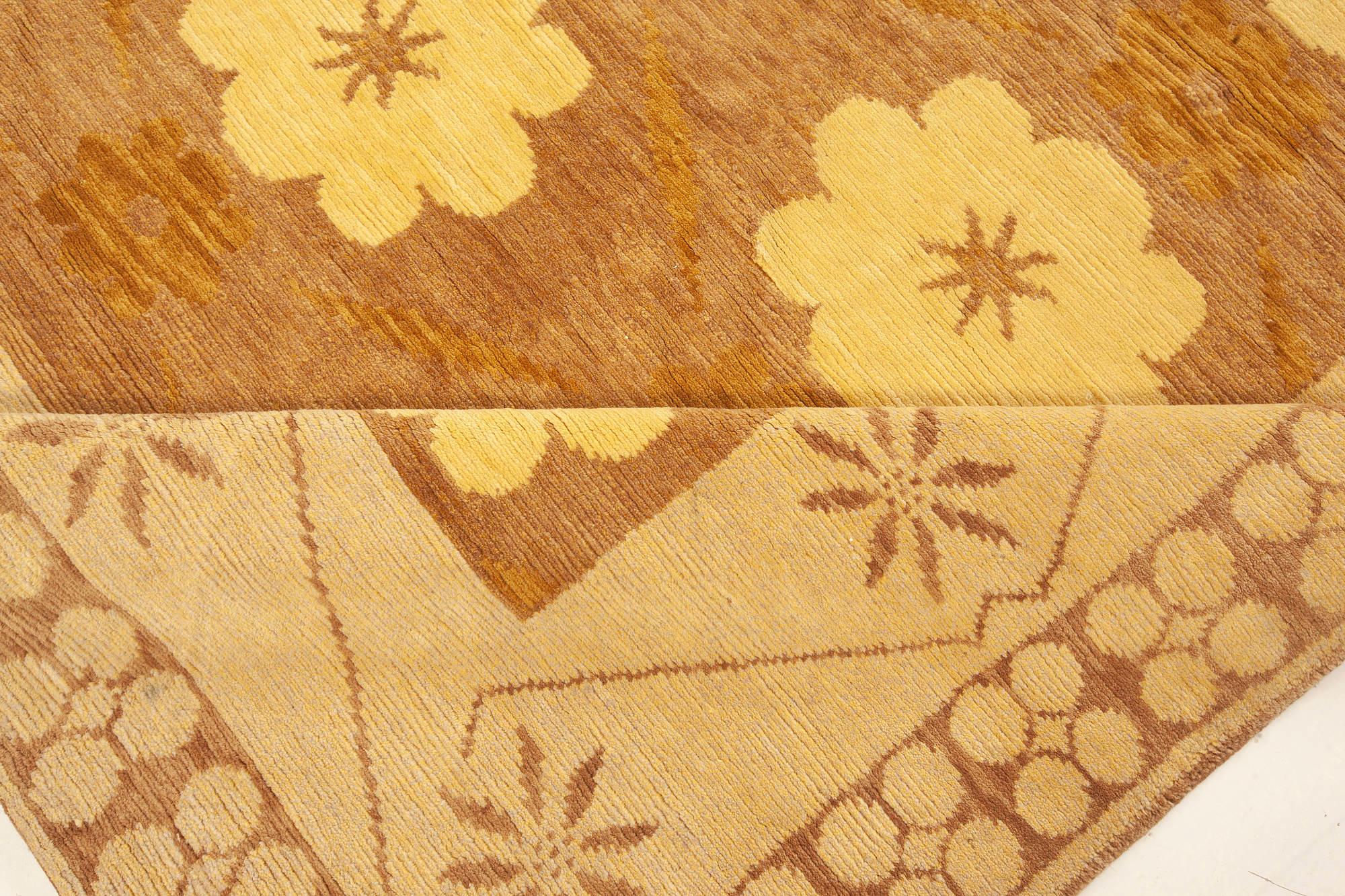 Transitional Rug of Classic Inspiration von Doris Leslie Blau (Marokkanisch) im Angebot
