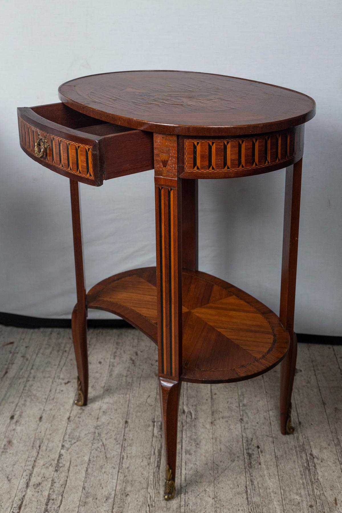 Transitional Style Marquetry Top End or Side Table For Sale 1