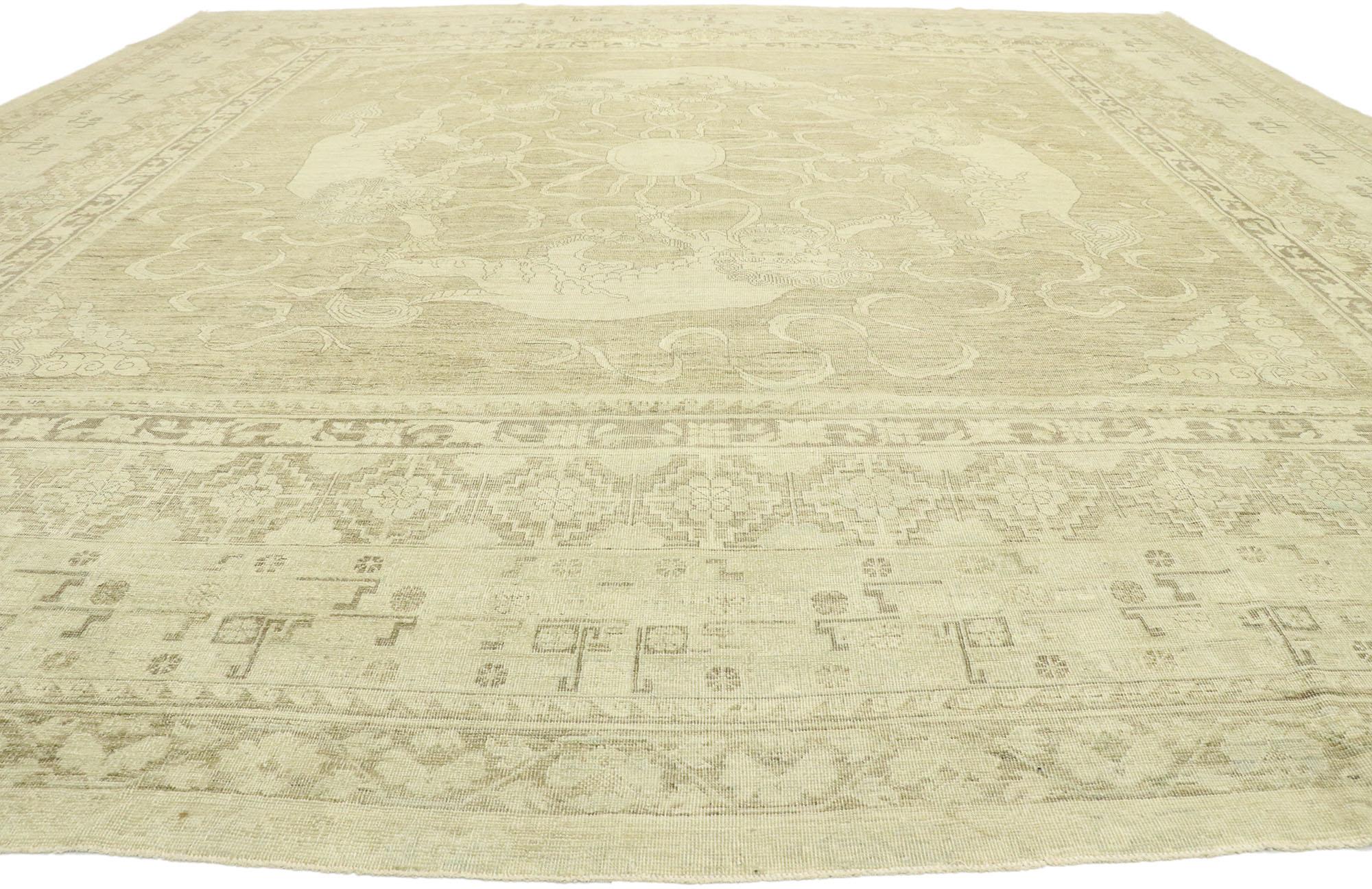 Transitional Style Rug with Khotan and Chinese Foo Dog Design, Square Rug (Handgeknüpft)