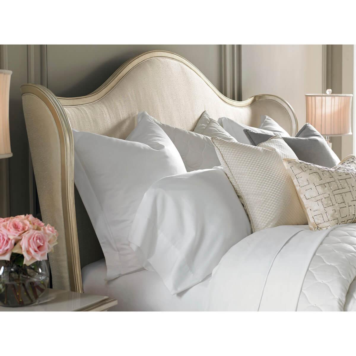 Transitional Style Upholstered Queen Bett (21. Jahrhundert und zeitgenössisch) im Angebot