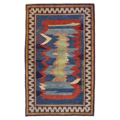 Tapis persan en laine Qashqai, tribal et transitionnel, bleu, rouge, vert, 4' x 6'