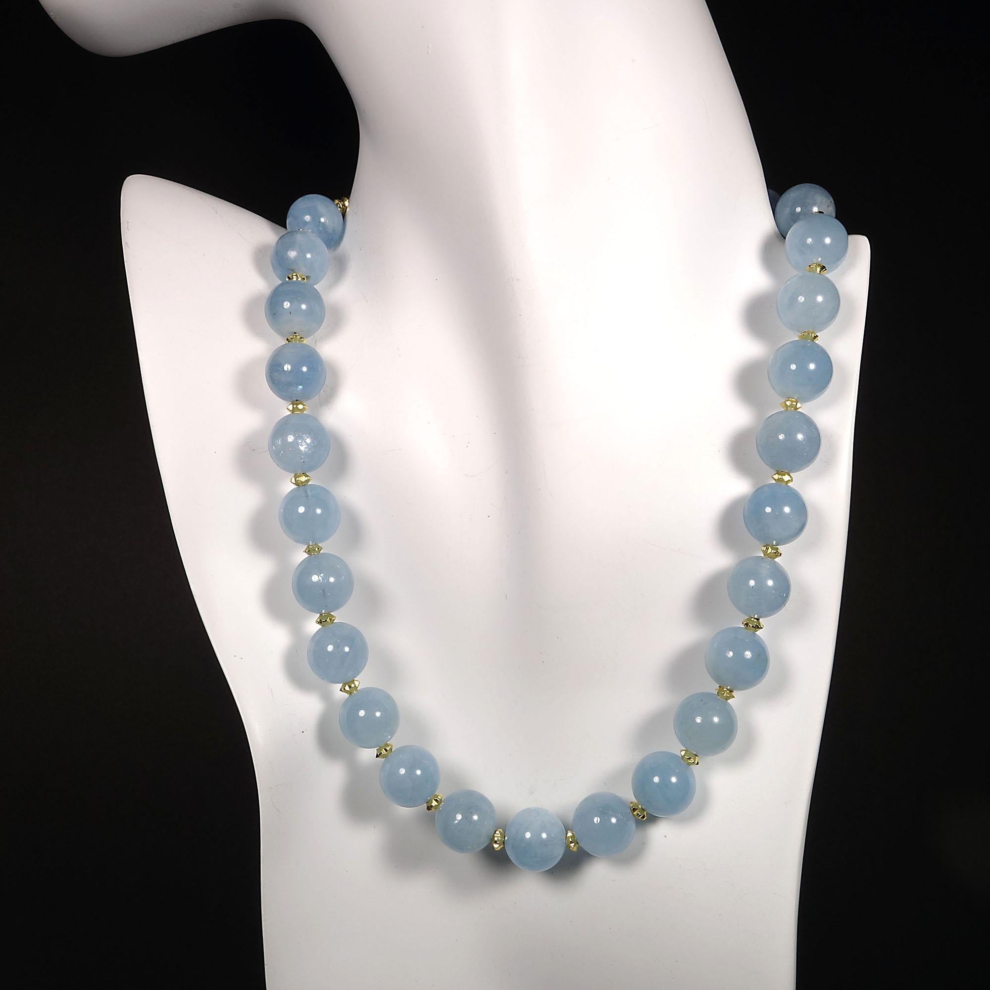 Gemjunky Translucent Aquamarine Choker Necklace with Gold Accents In New Condition In Raleigh, NC