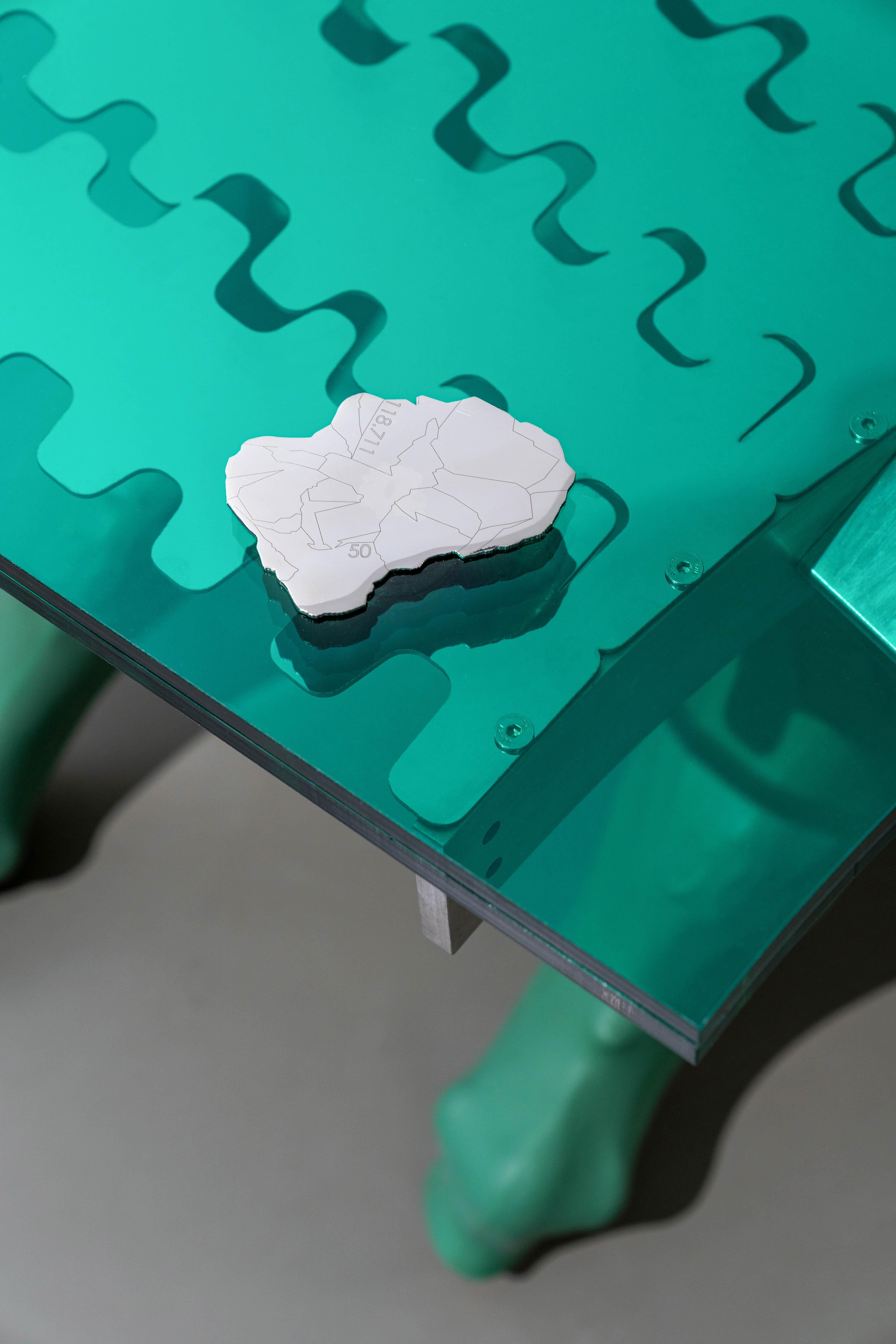 Transmission - Table basse de la mine humaine par Cometabolism Studio en vente 8