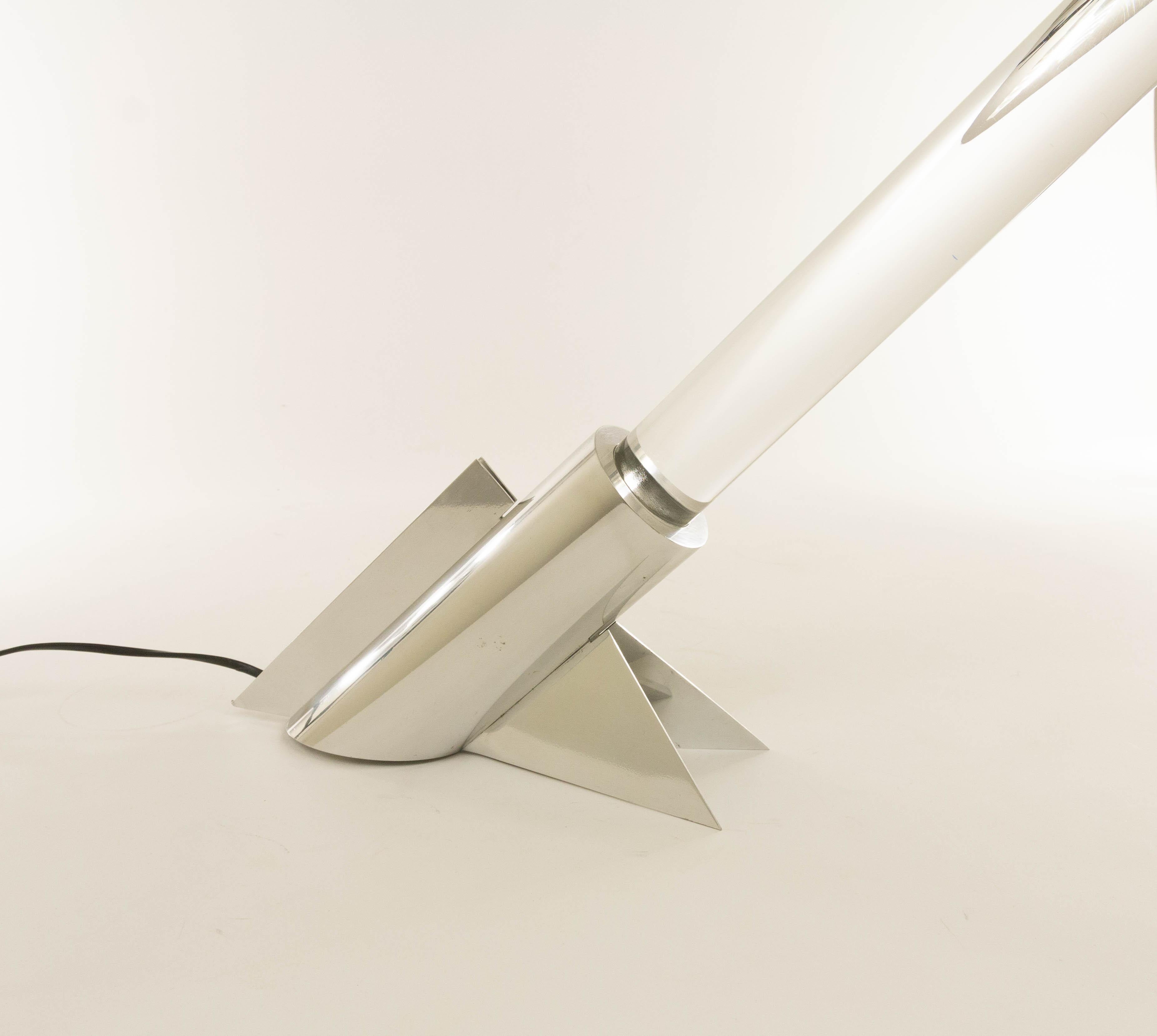 Transparant Perspex Italian Table Lamp, 1970s In Good Condition For Sale In Rotterdam, NL
