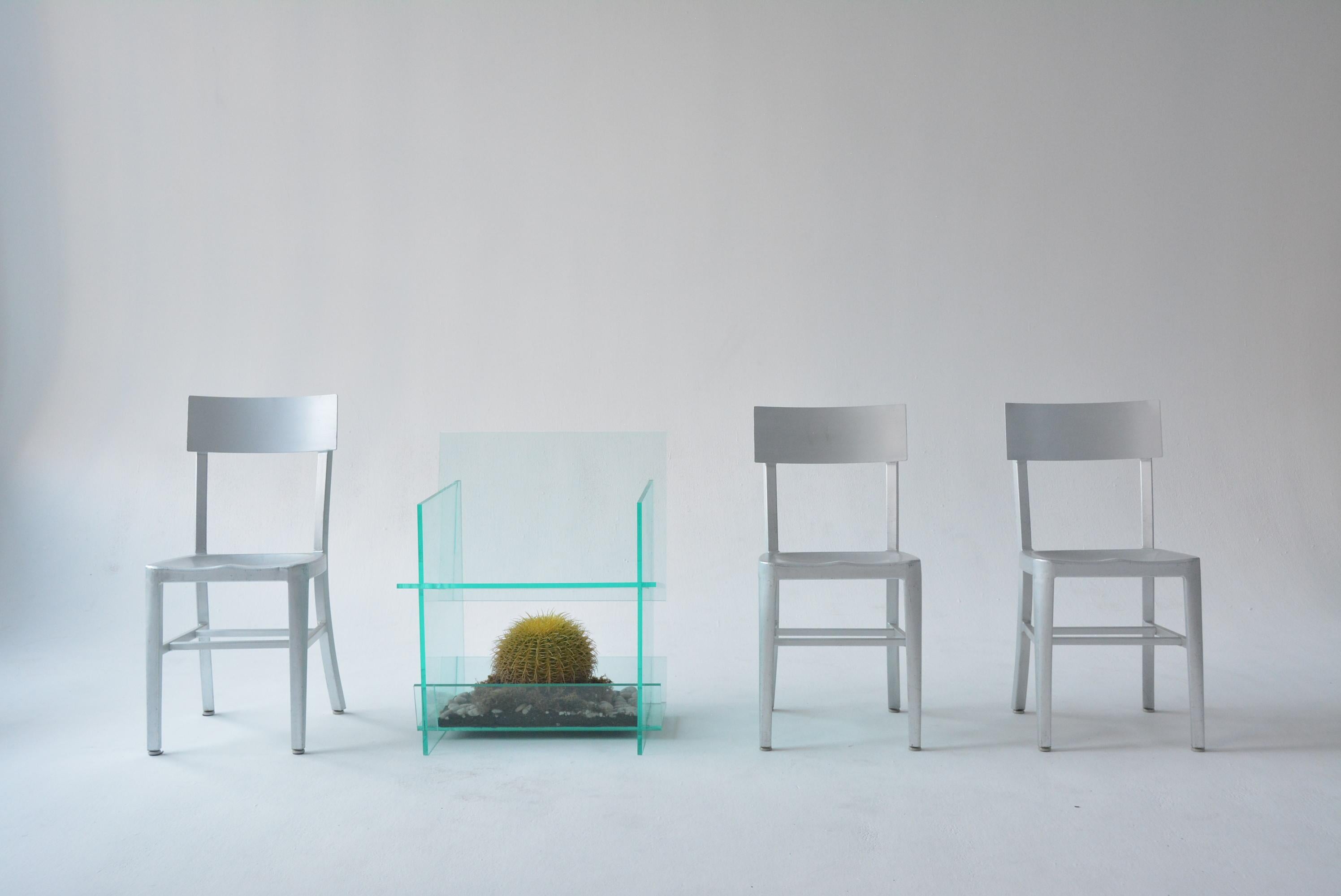 Moulage Fauteuil contemporain en acrylique transparent avec Terrarium multi-usage Sub-Seat  en vente
