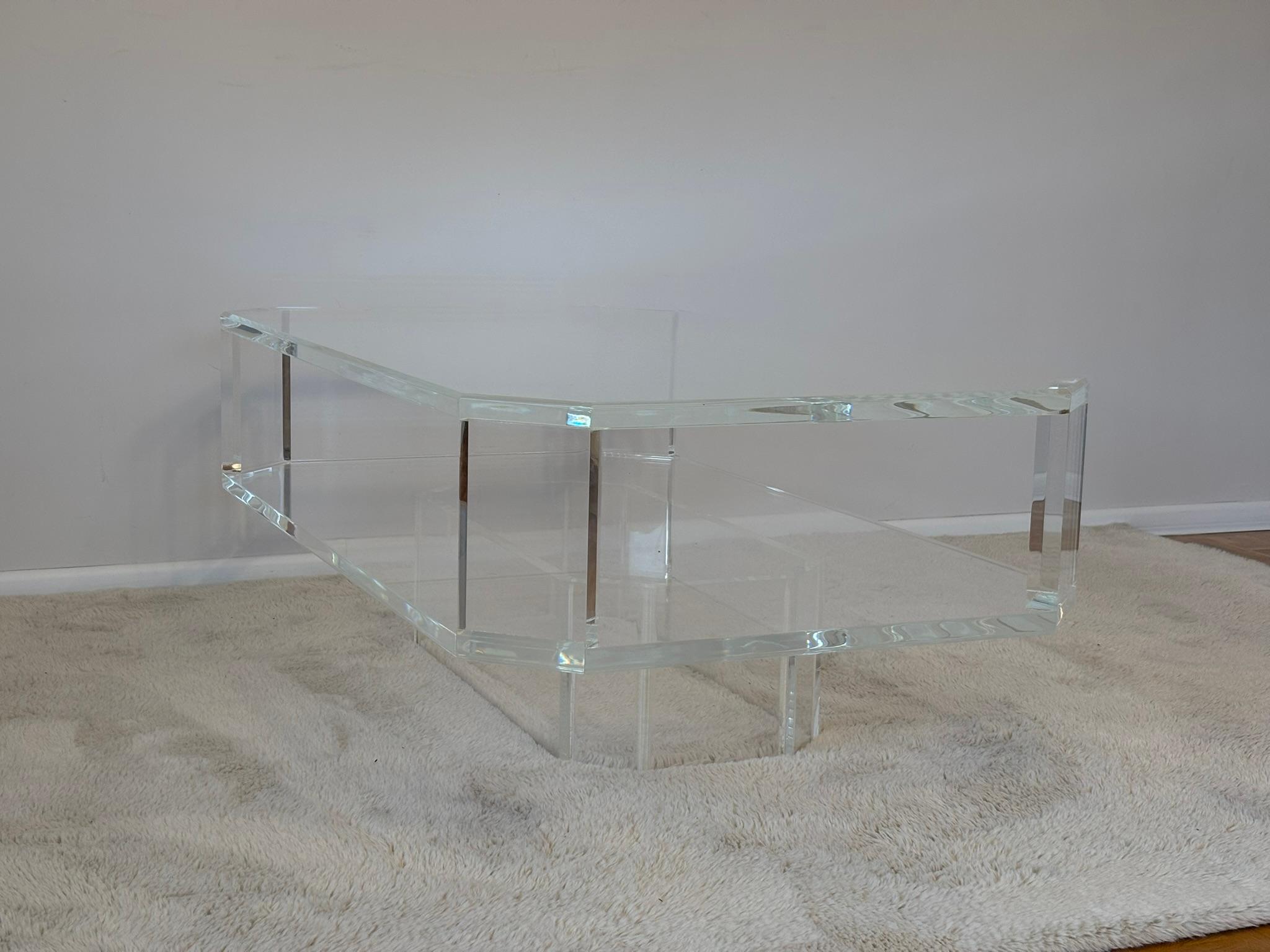 Modern Transparent Acrylic Glass Coffee Table For Sale