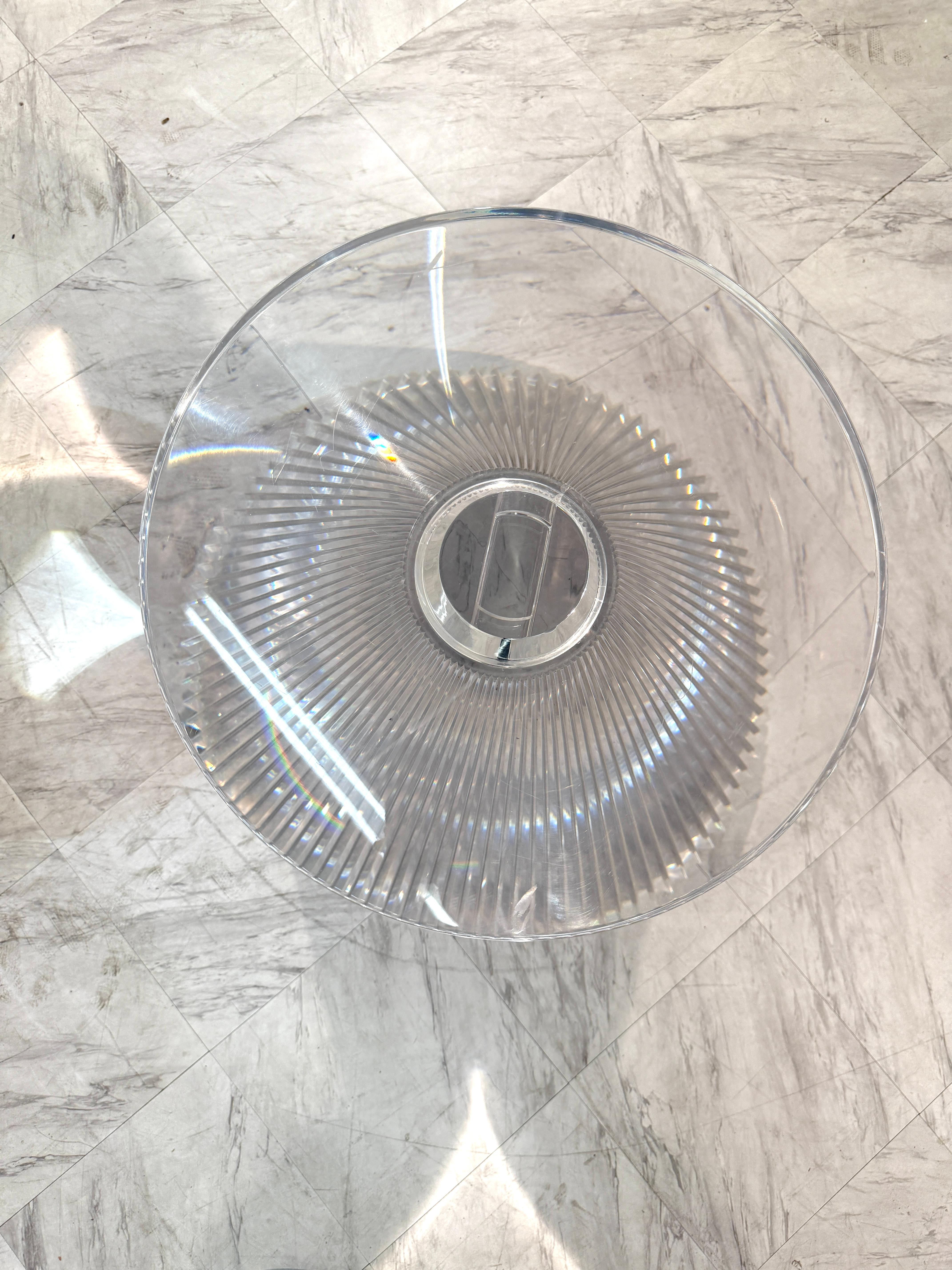 Table d'appoint en acrylique transparent par Kartell, Italie, années 1970 en vente 3