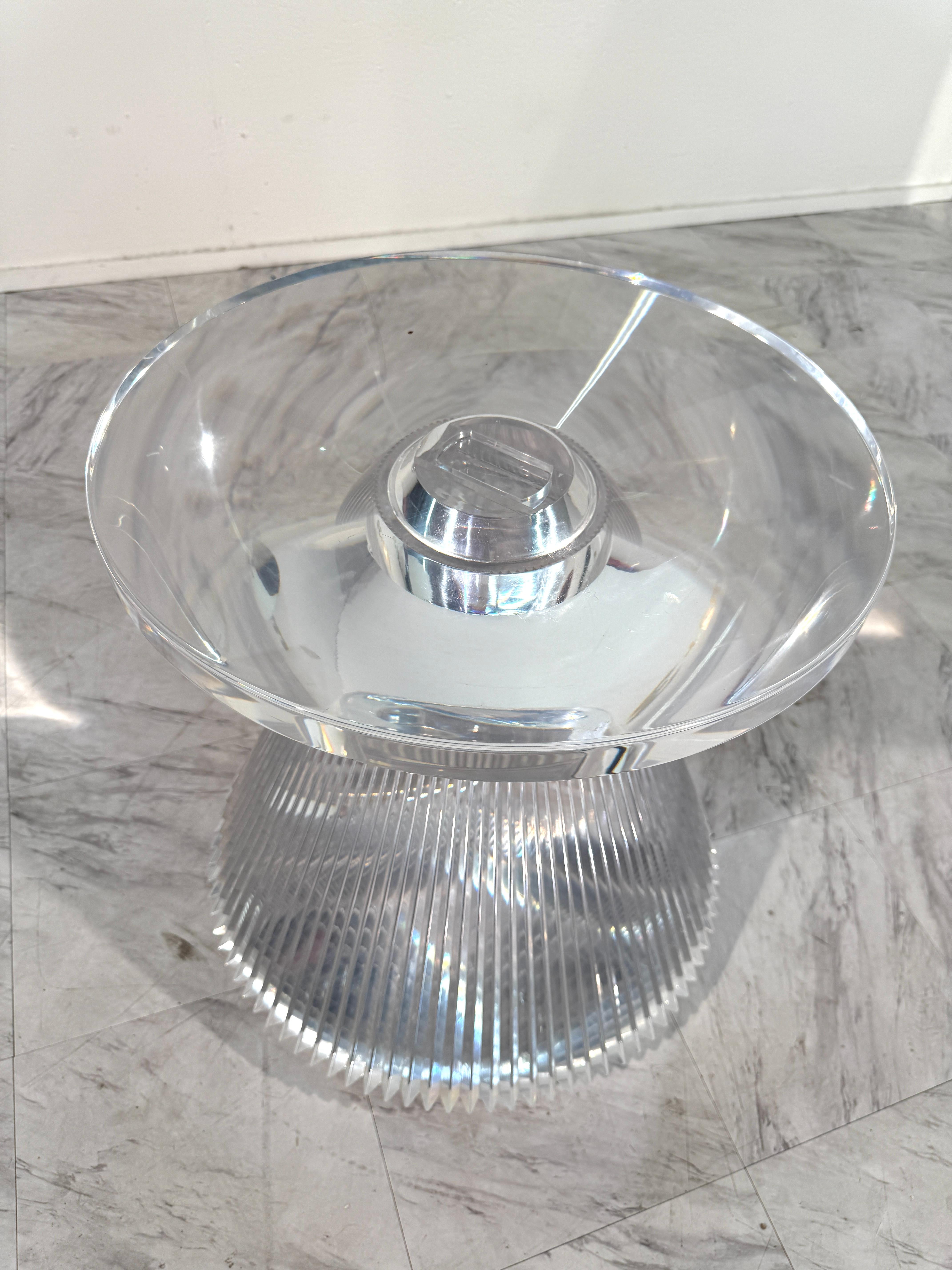 italien Table d'appoint en acrylique transparent par Kartell, Italie, années 1970 en vente