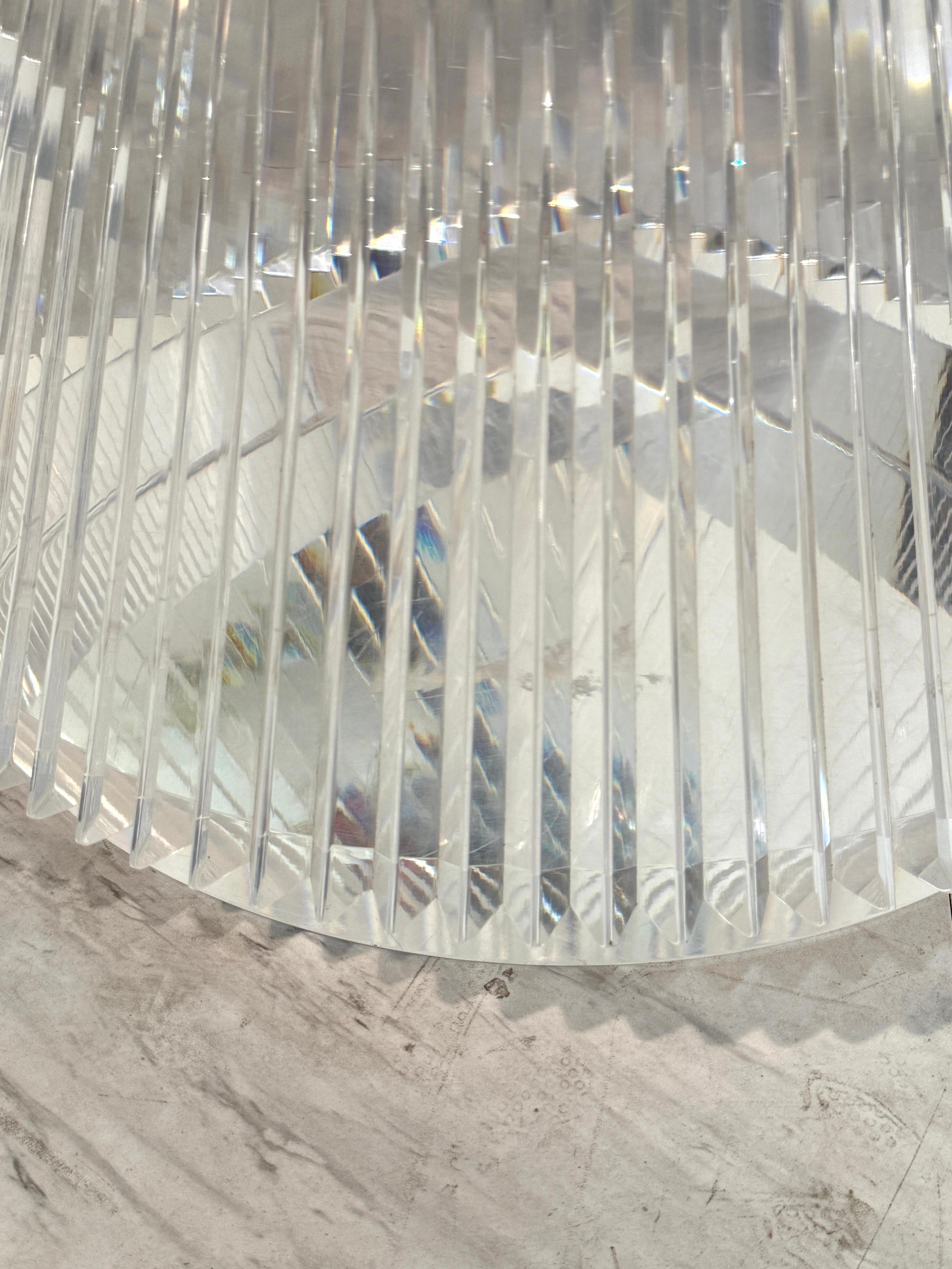 Table d'appoint en acrylique transparent par Kartell, Italie, années 1970 en vente 2