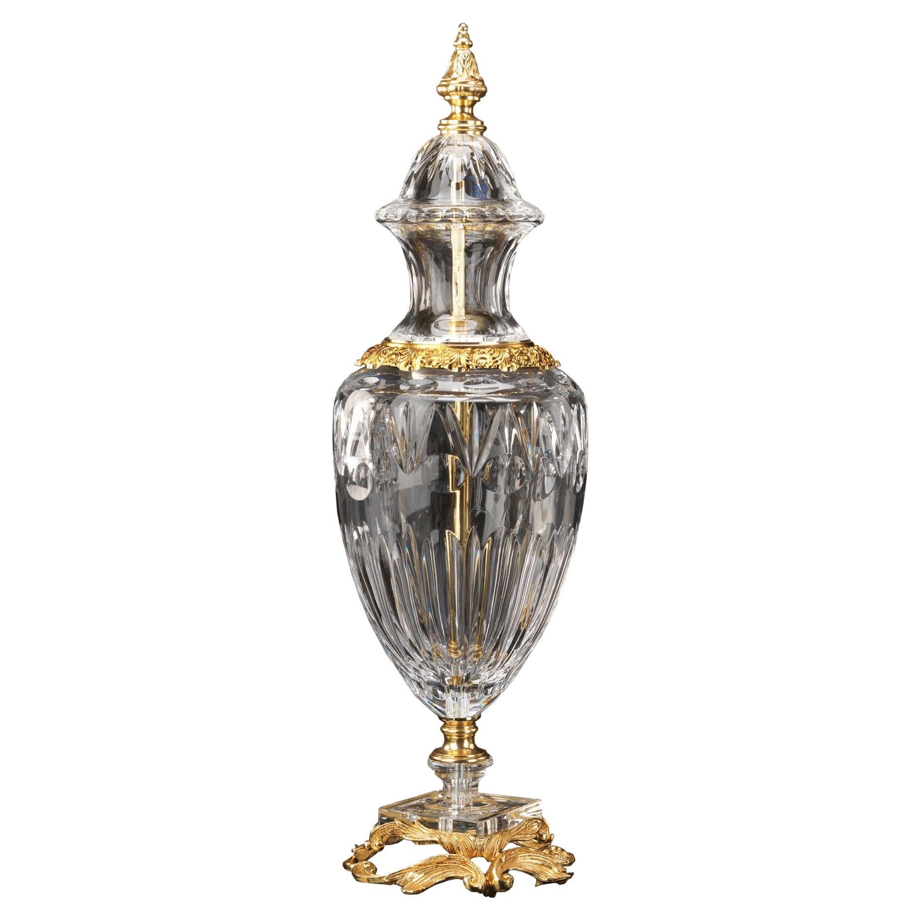 Amphora transparente en bronze et cristal par Modenese Luxury Interiors