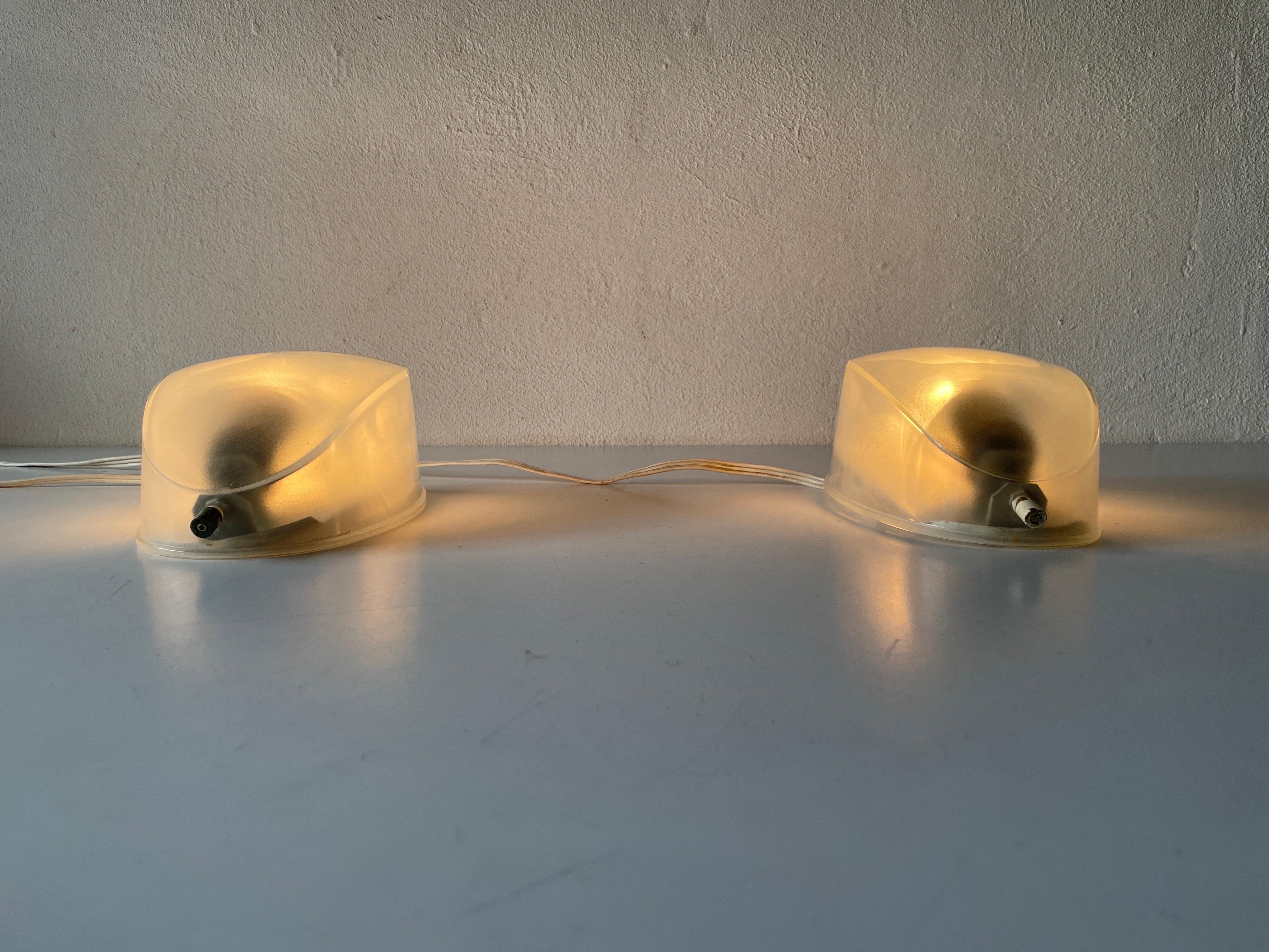 Late 20th Century Transparent Glass Pair of Sconces by Artemide, 1970s, Italy For Sale