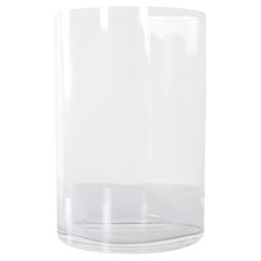 Vase en verre transparent en forme de demi-lune