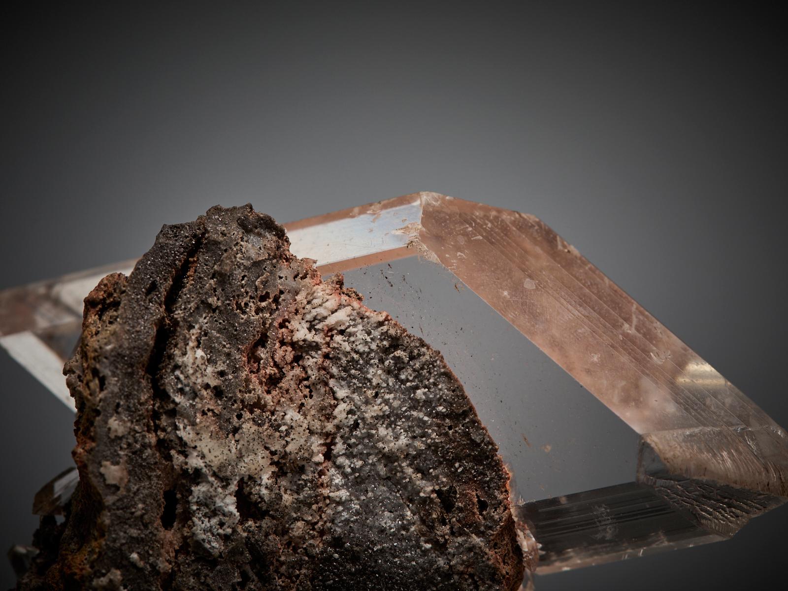 Transparent Gypsum (Selenite) Crystal on Matrix en vente 3
