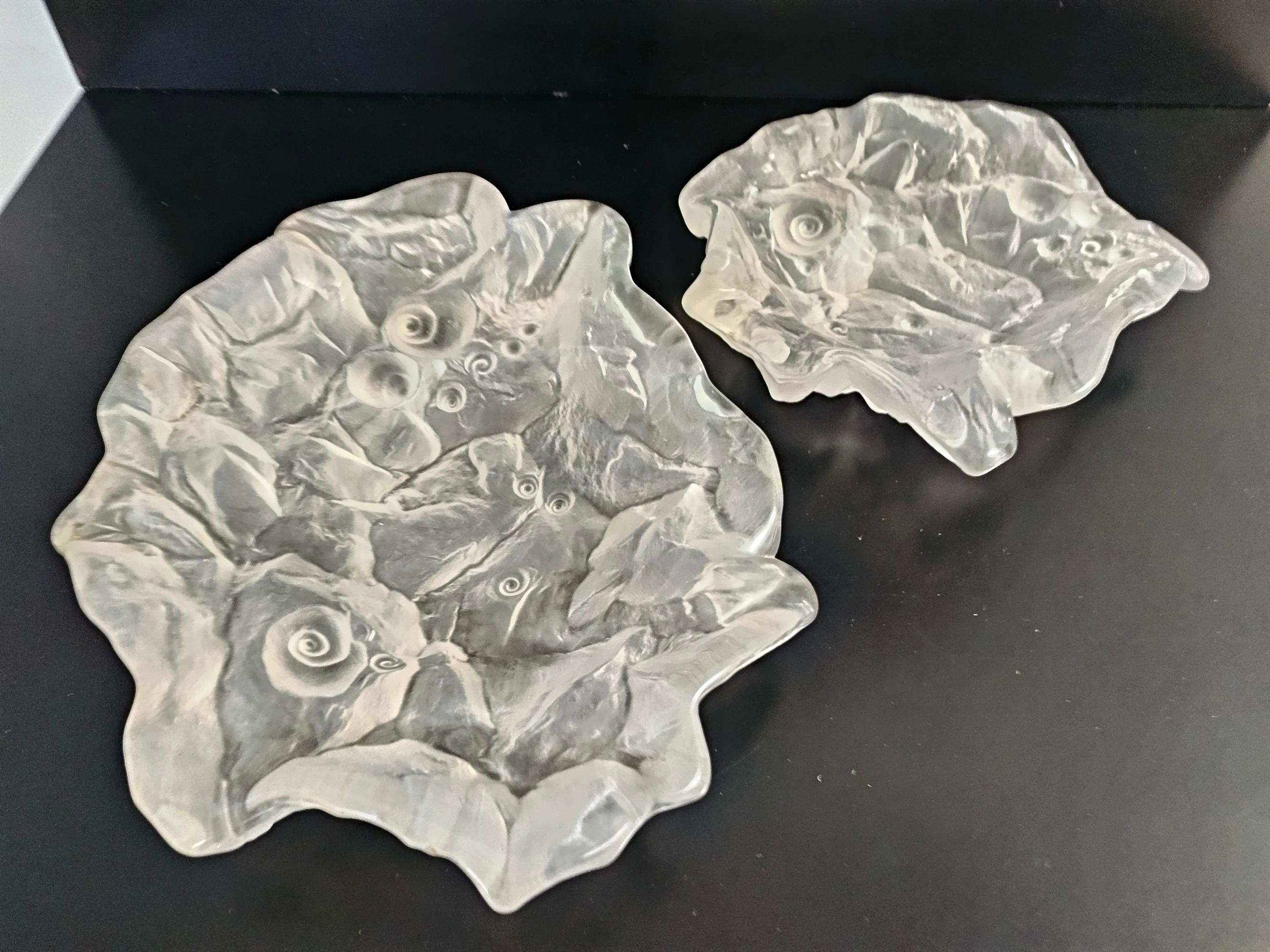 Etched Transparent Heavy Crystal Trinket Bowl - Ashtray with Shells by Jolanda Prinsen For Sale