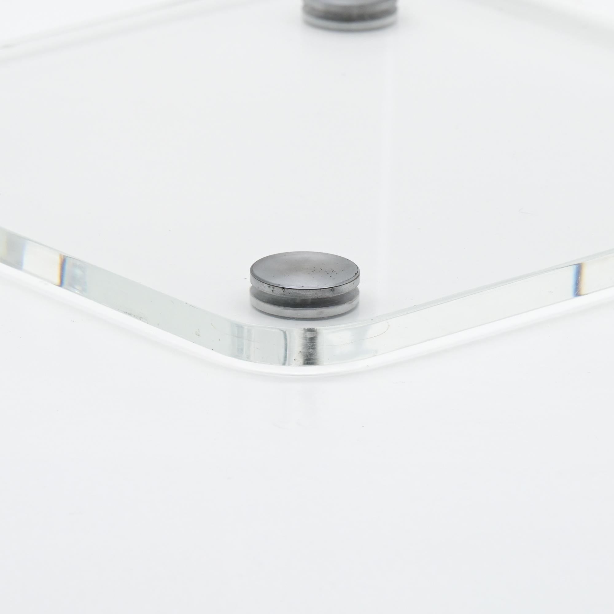 Sedia a sbalzo in plexiglass trasparente in vendita 9