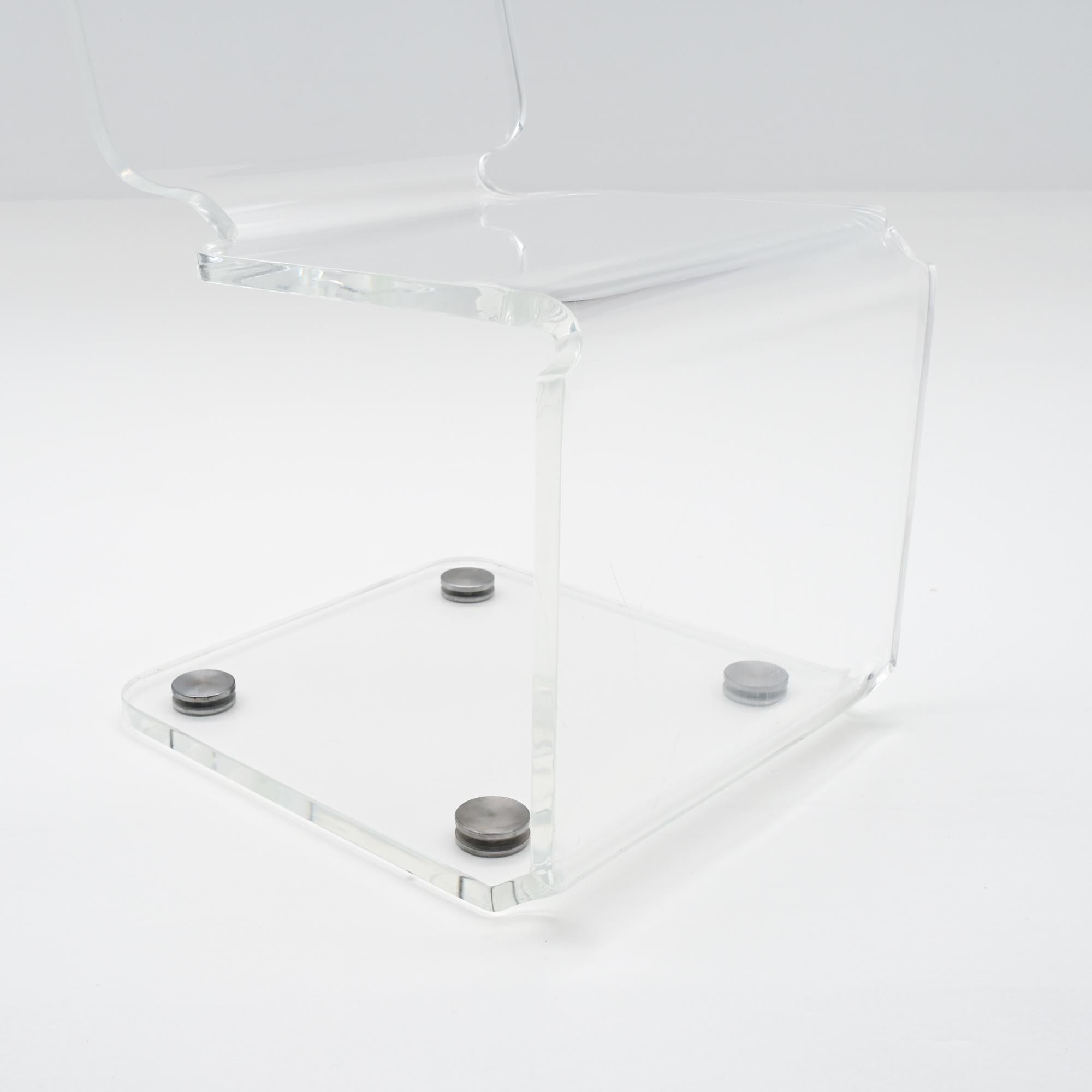 Sedia a sbalzo in plexiglass trasparente in vendita 1