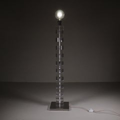Lampe en plexiglas transparent, fabrication italienne, années 1970