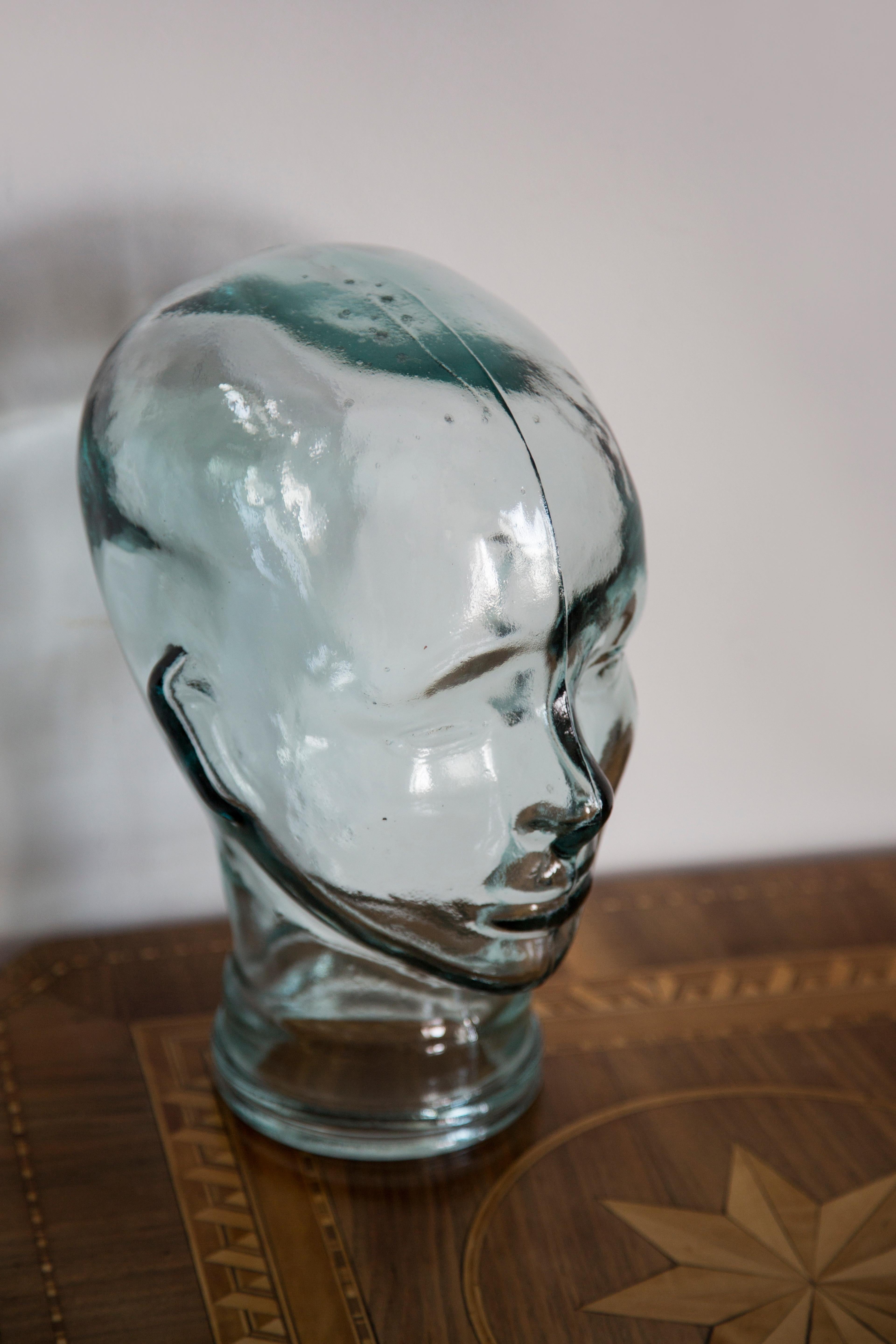 Mid-Century Modern Sculpture de tête décorative en verre transparent en forme de mannequin, 1970, Allemagne en vente