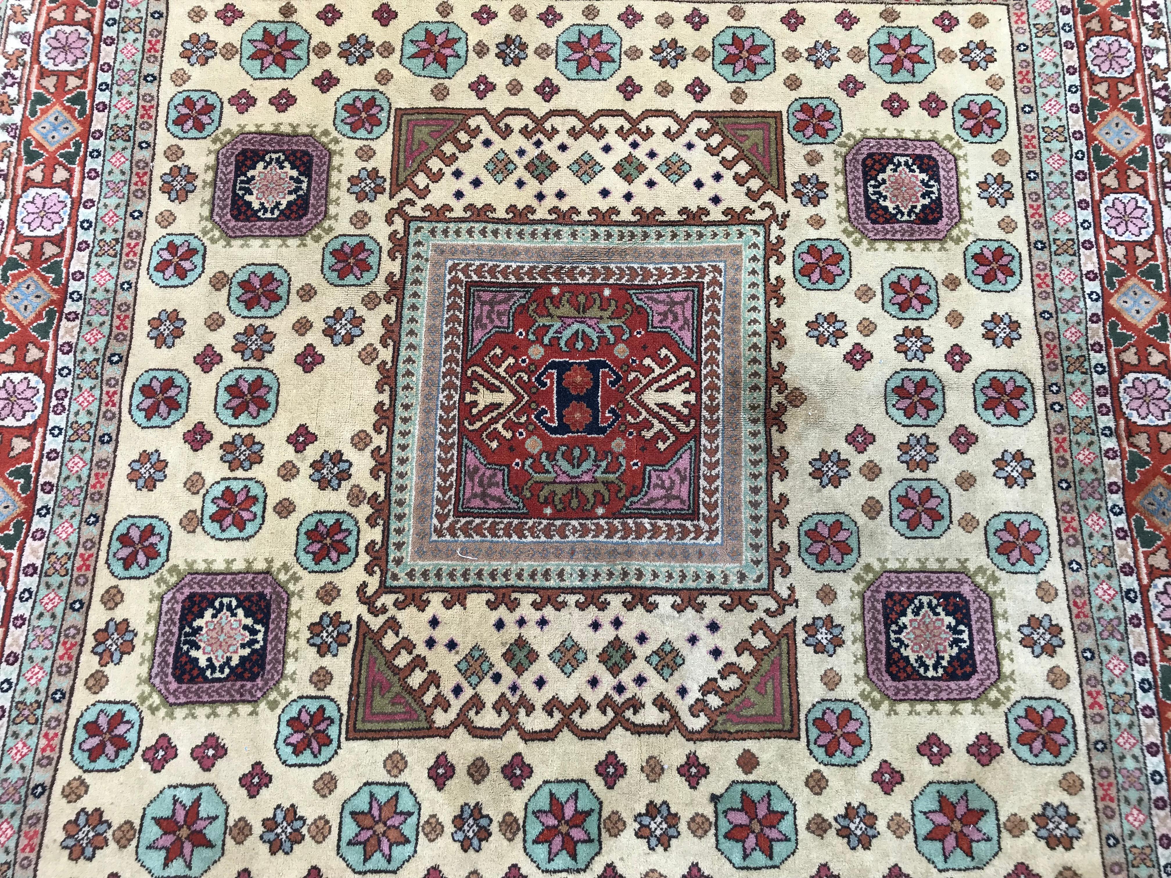 Bobyrug’s Transylvanian Square Persian Design Rug In Good Condition For Sale In Saint Ouen, FR