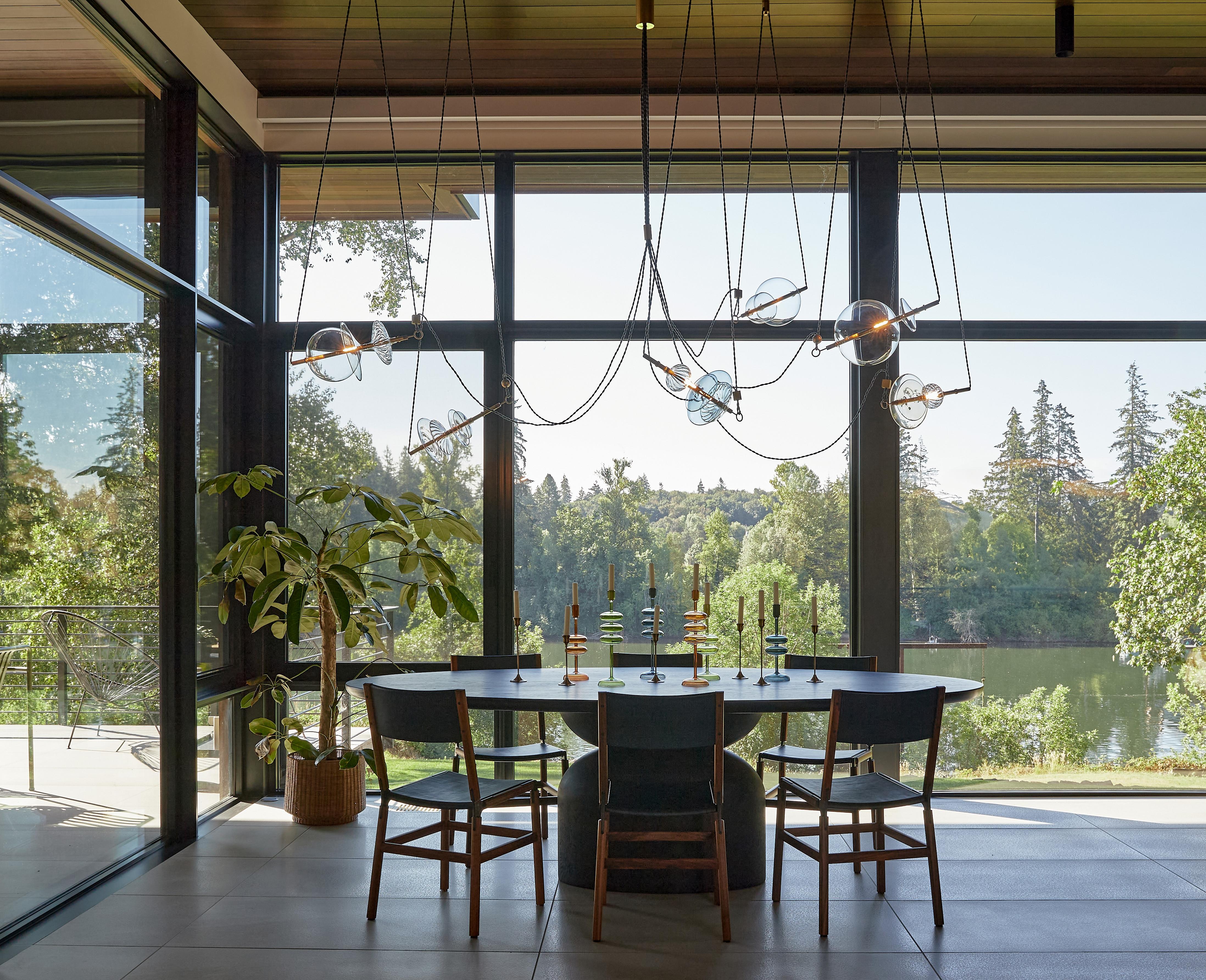 Trapezi Six Lights Contemporary Chandelier Tarnished Silver finish, Blown Glass en vente 3