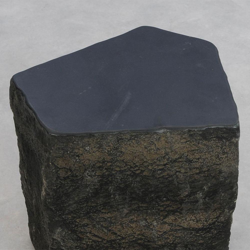 Table d'appoint Trapèze Basalte n°1 Neuf - En vente à Paris, FR