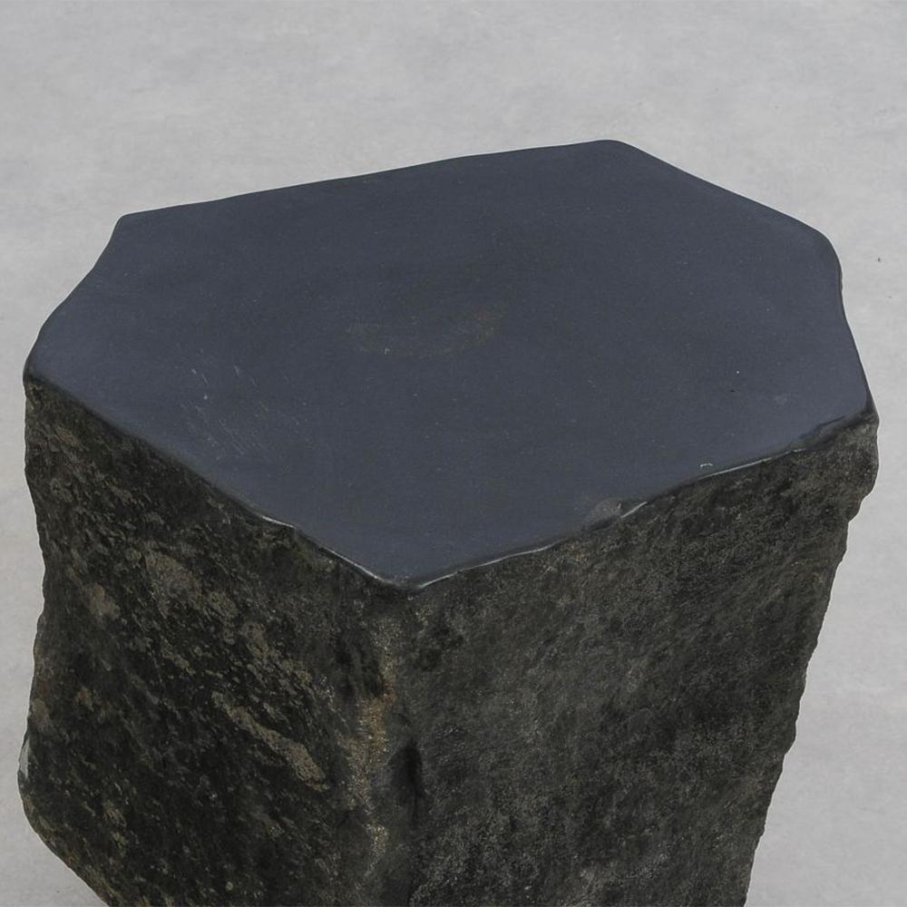 Table d'appoint Trapezium Basalt n°2 en vente 2