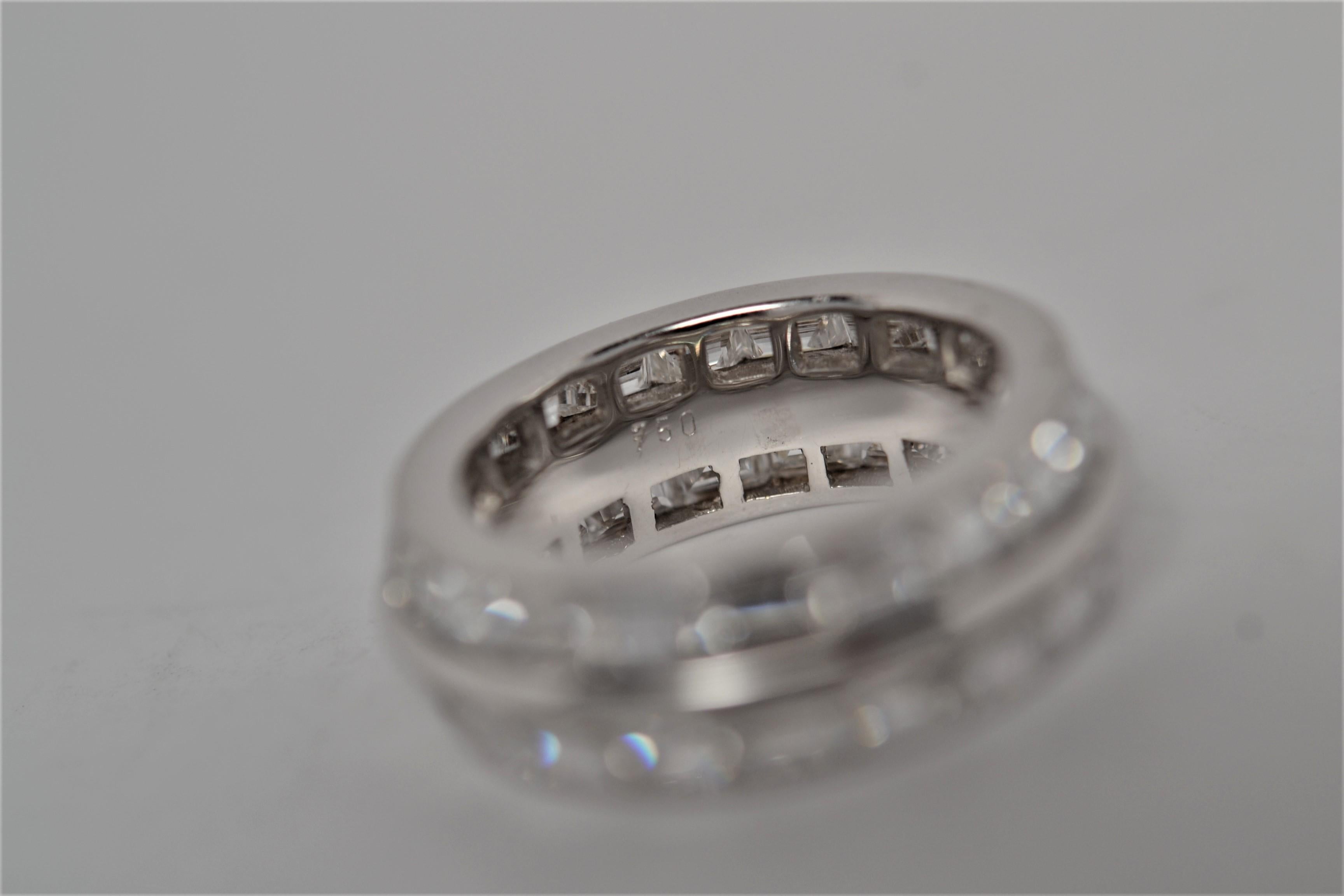 Trapezoid Cut Diamond Eternity Ring Set in 18k White Gold, 5.92 Carats For Sale 2
