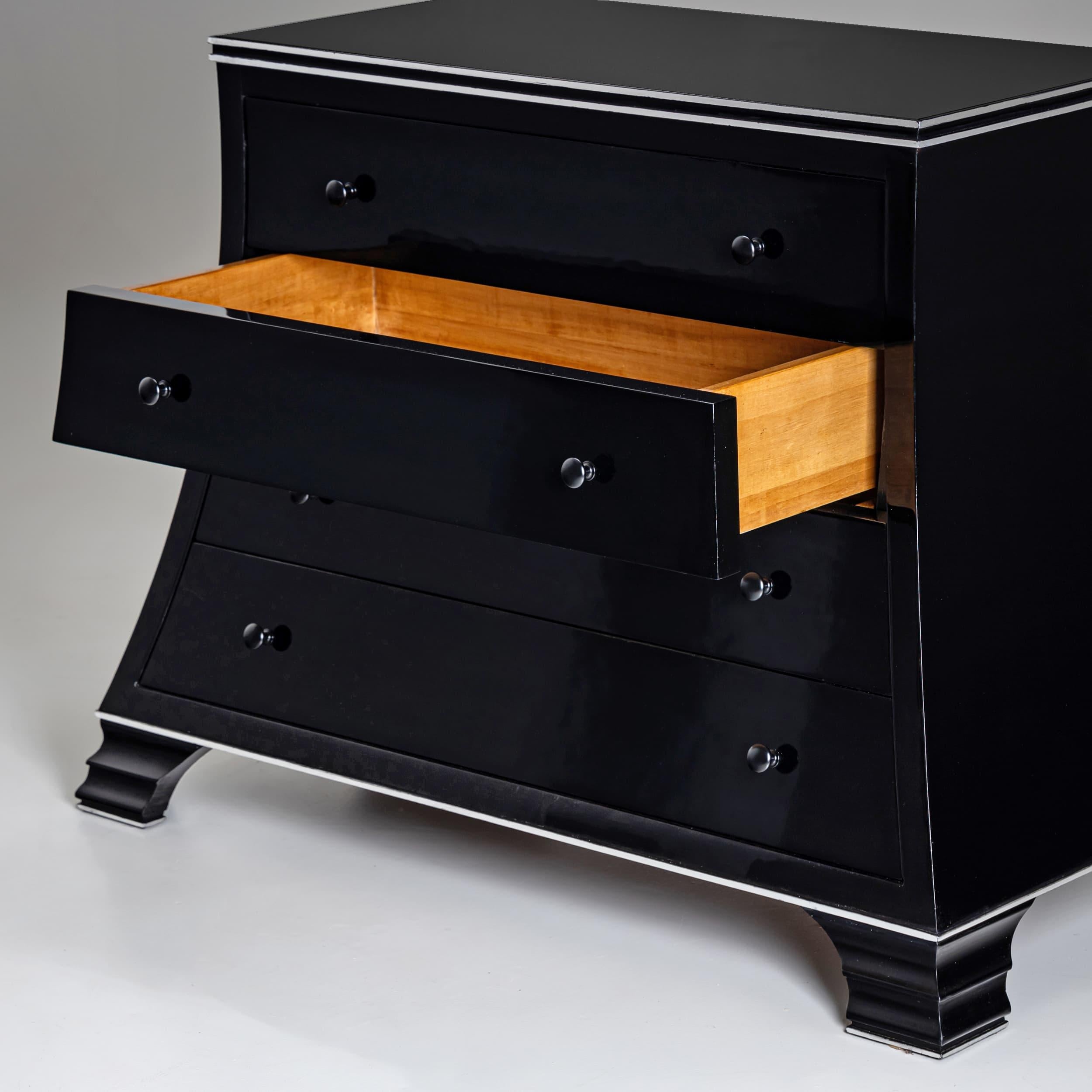 Commode nero trapezoidale, fine XX secolo in vendita 2