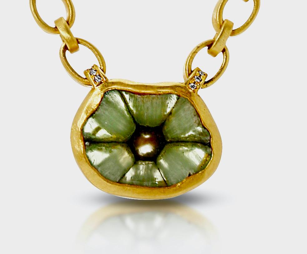 Modern Trapiche Emerald Necklace on 18k Yellow Gold Handmade Chain and Toggle