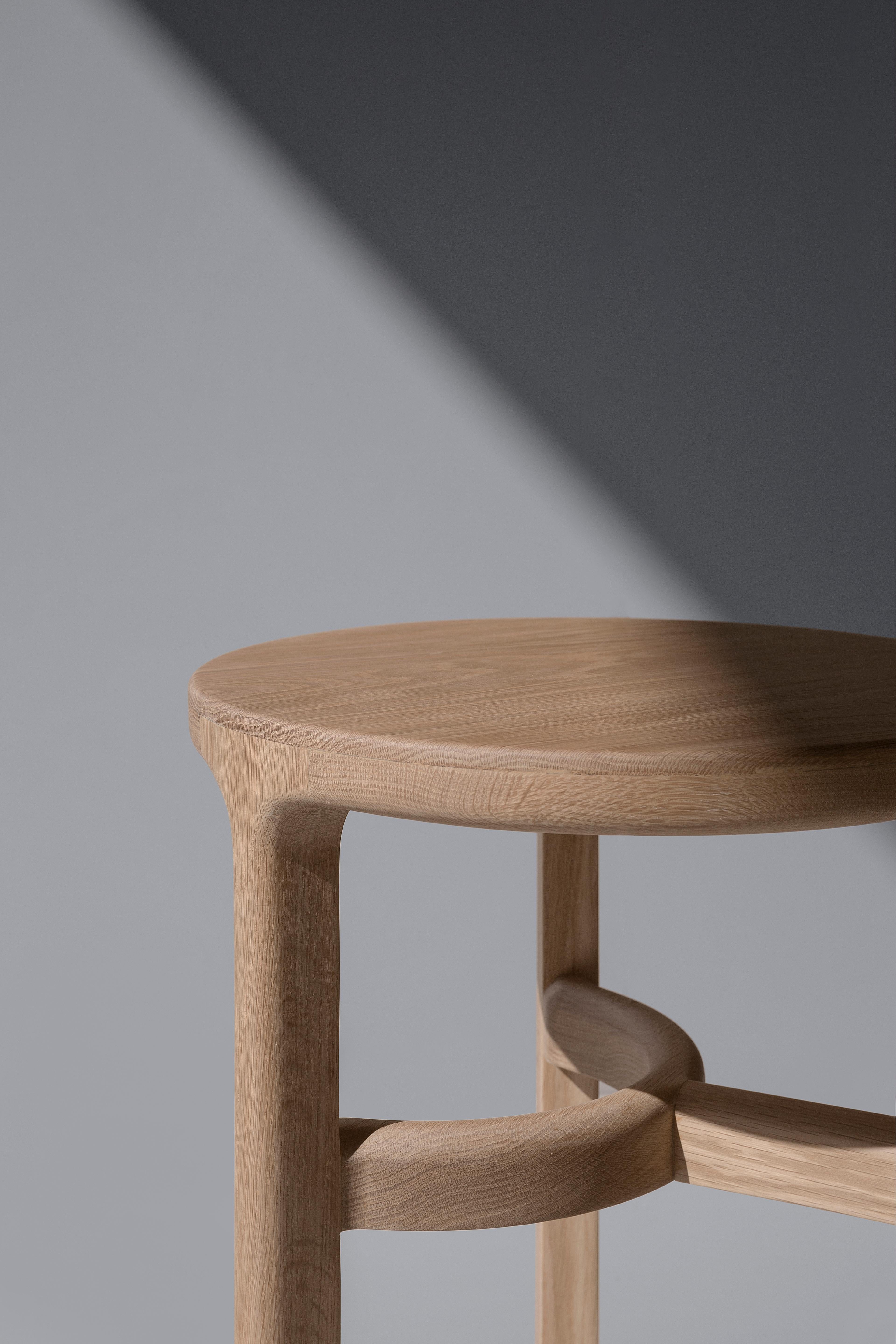 Hand-Crafted Trasiego Side Table For Sale