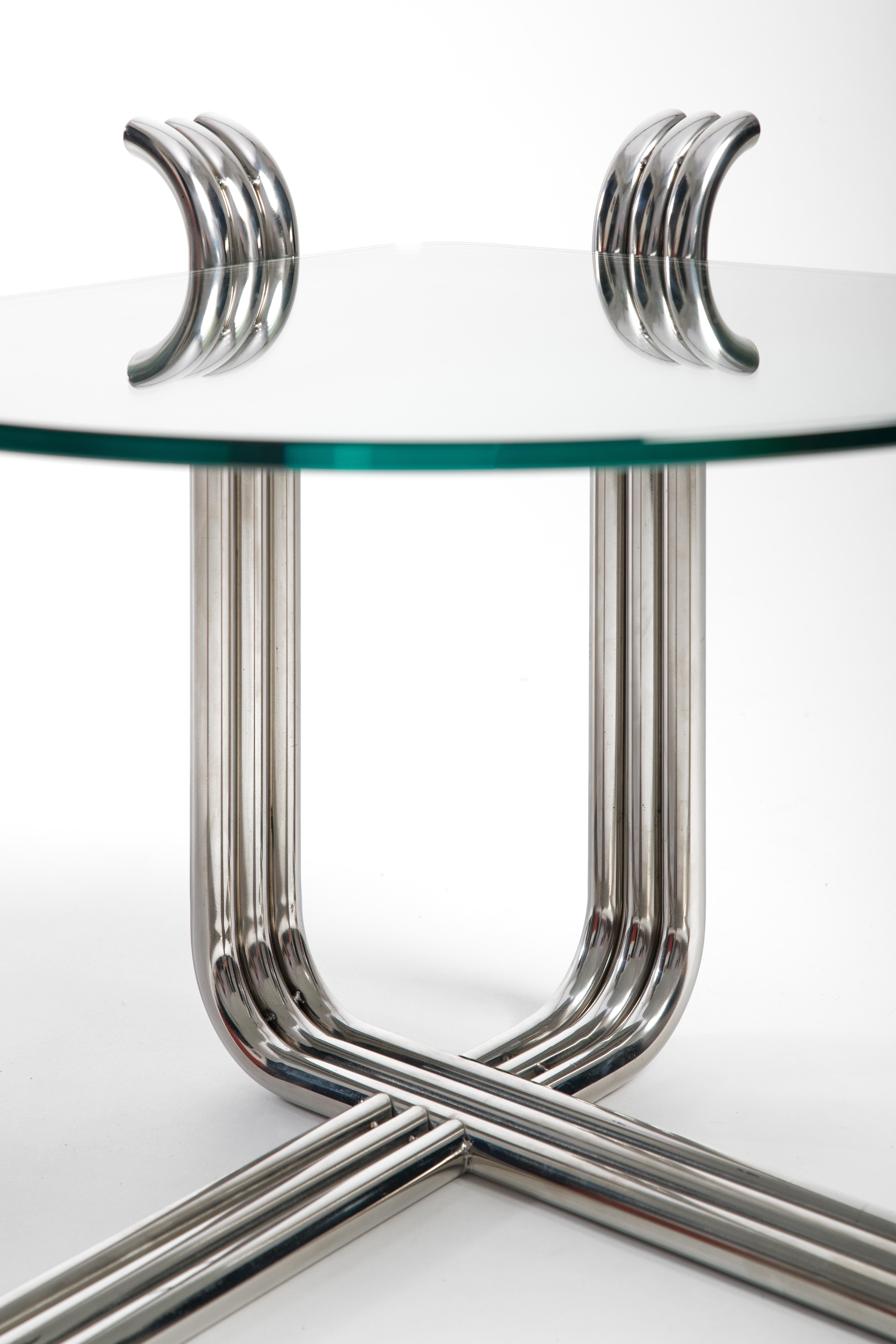 Italian Traspade Side Table by Testatonda For Sale