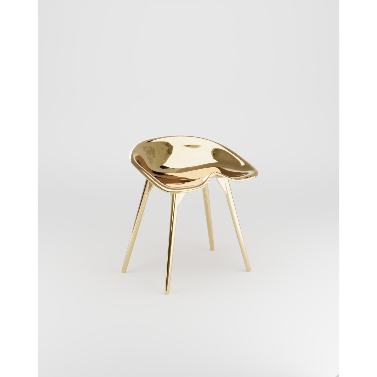 Trator Hocker mit Rückenlehne aus Gussaluminium von Studio Orth (Gegossen) im Angebot