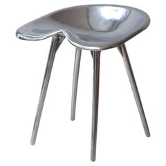 Trator Hocker mit Rückenlehne aus Gussaluminium von Studio Orth