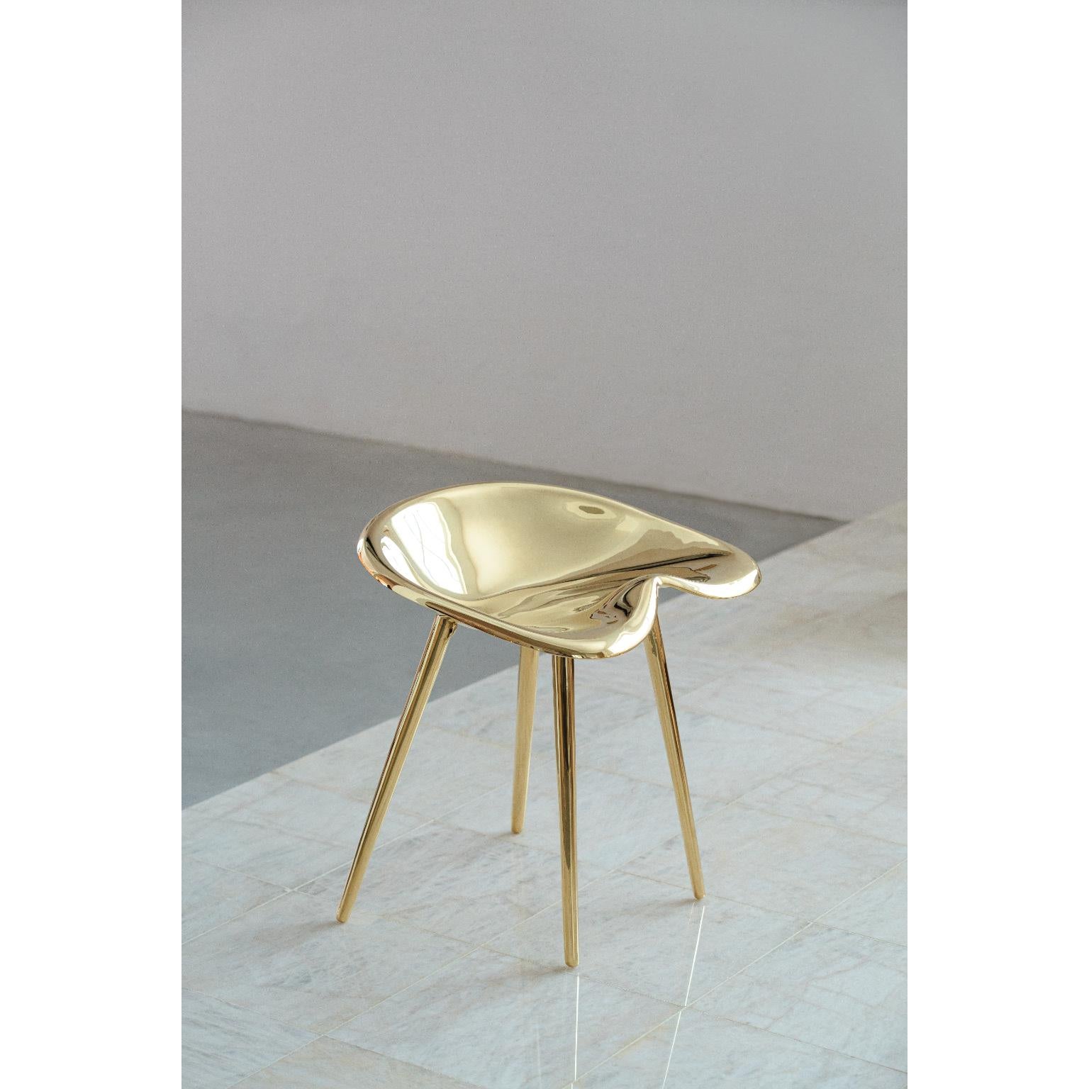 Trator Hocker mit Rückenlehne aus Gussmessing von Studio Orth (Postmoderne) im Angebot