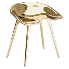 Trator Hocker mit Rückenlehne aus Gussmessing von Studio Orth