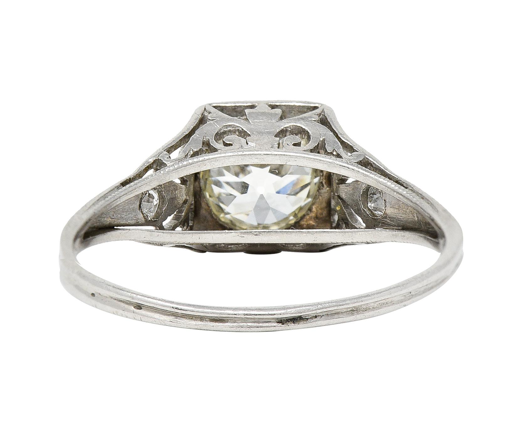 Taille vieille Europe Traub Mfg. Art Deco 1.07 CTW Diamond Platinum Scrolling Vintage Engagement Ring en vente
