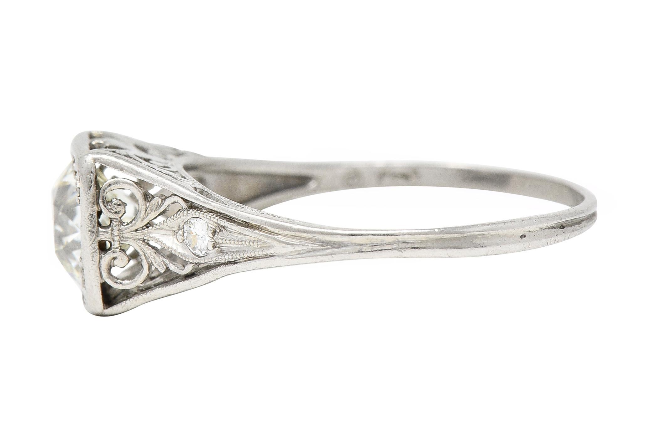 Traub Mfg. Art Deco 1.07 CTW Diamond Platinum Scrolling Vintage Engagement Ring Excellent état - En vente à Philadelphia, PA