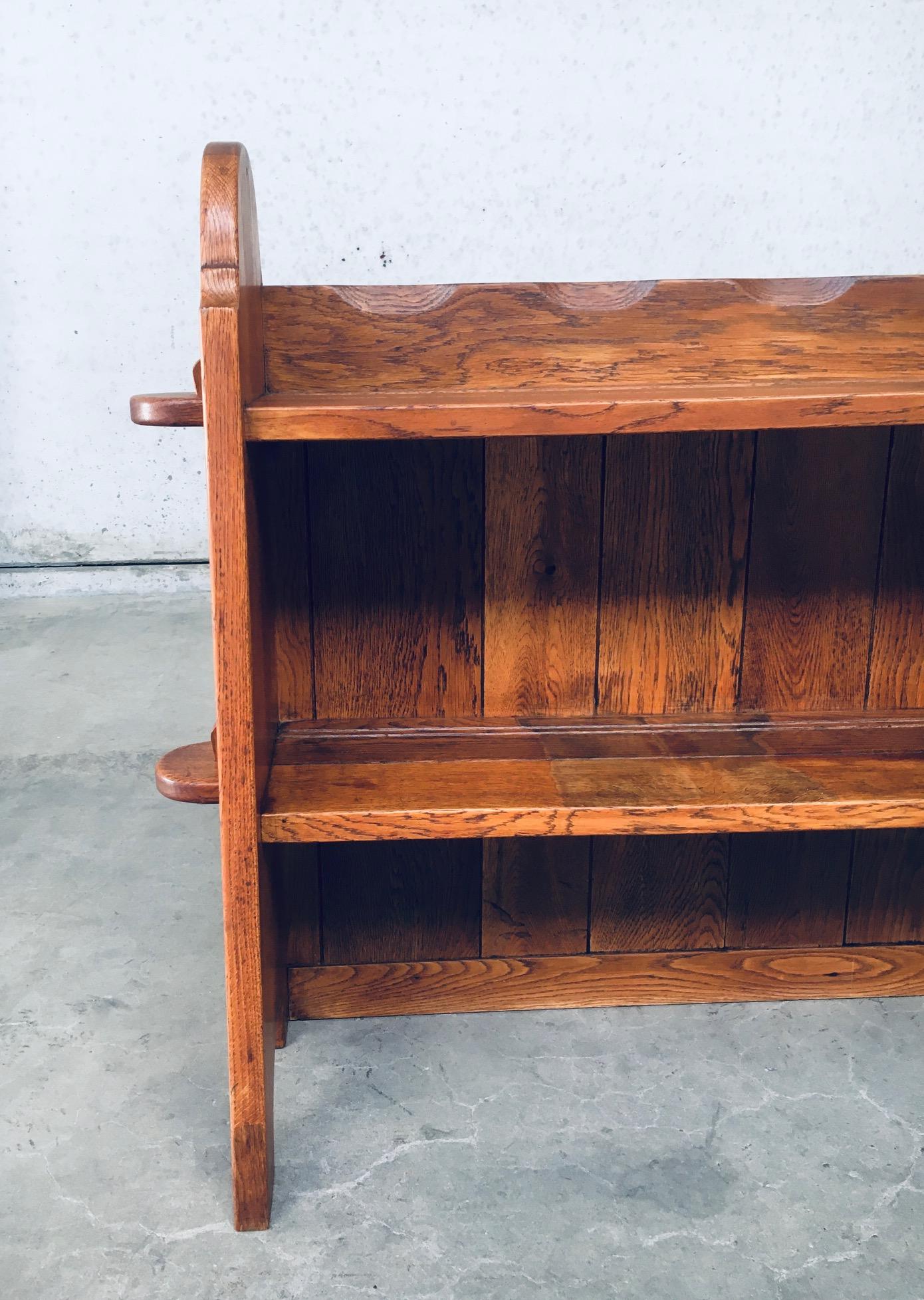 Libreria bassa artigianale Travail Populaire in Oak, Belgio, anni '50 in vendita 11