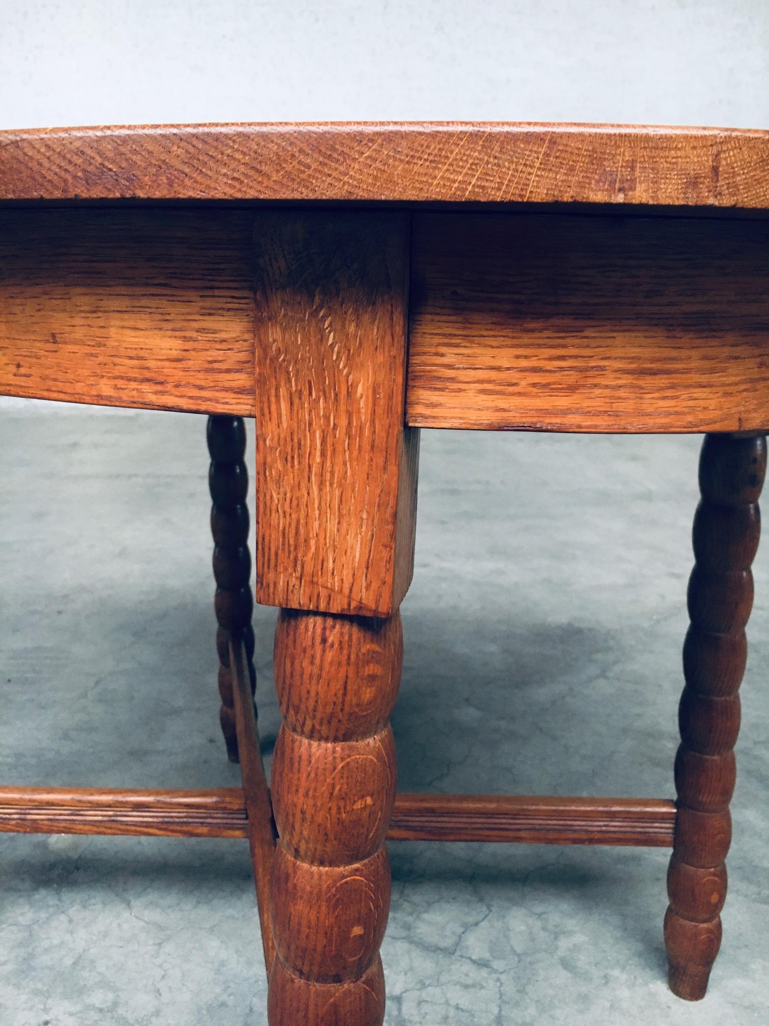 Tavolo da centro ovale Travail Populaire Oak, Francia, anni '40 in vendita 7